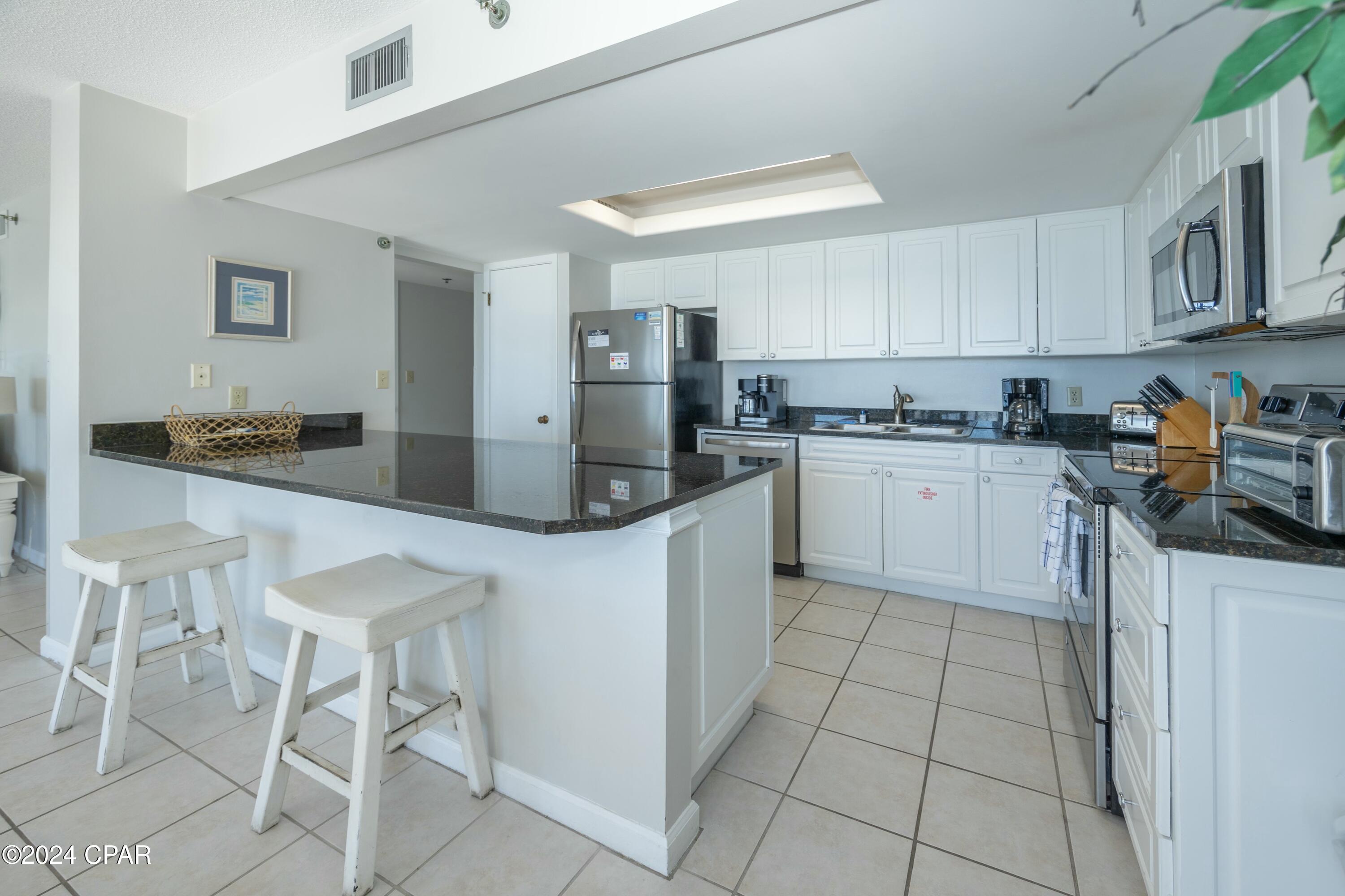 9foaoc20sowxxchq_5o8vnn20ty24h Ptlidifbznma