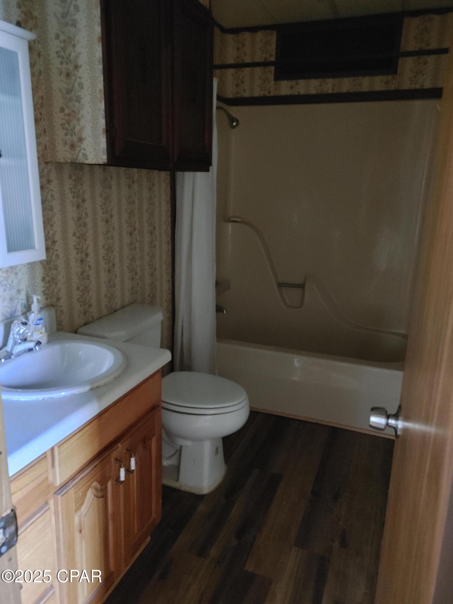 Fz 5r1rqrrjlqpeuzrqx8l6lx2uzwh2c_erye_9wk98