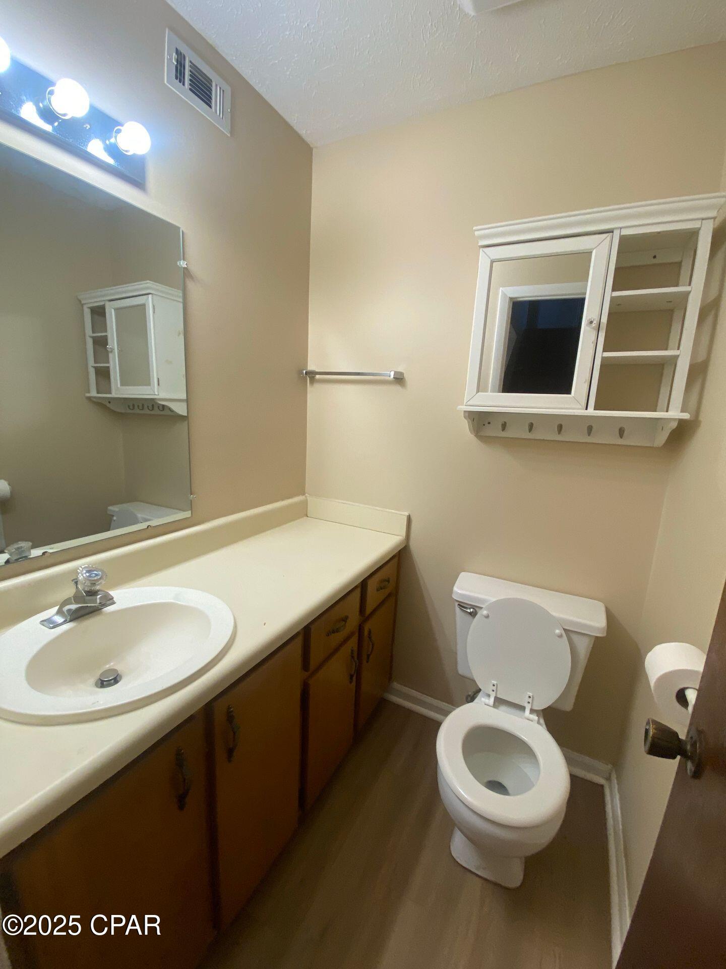 Gai8ywivmqsjwxaivjysudgqrgq_xuj9hhykmfqkcha