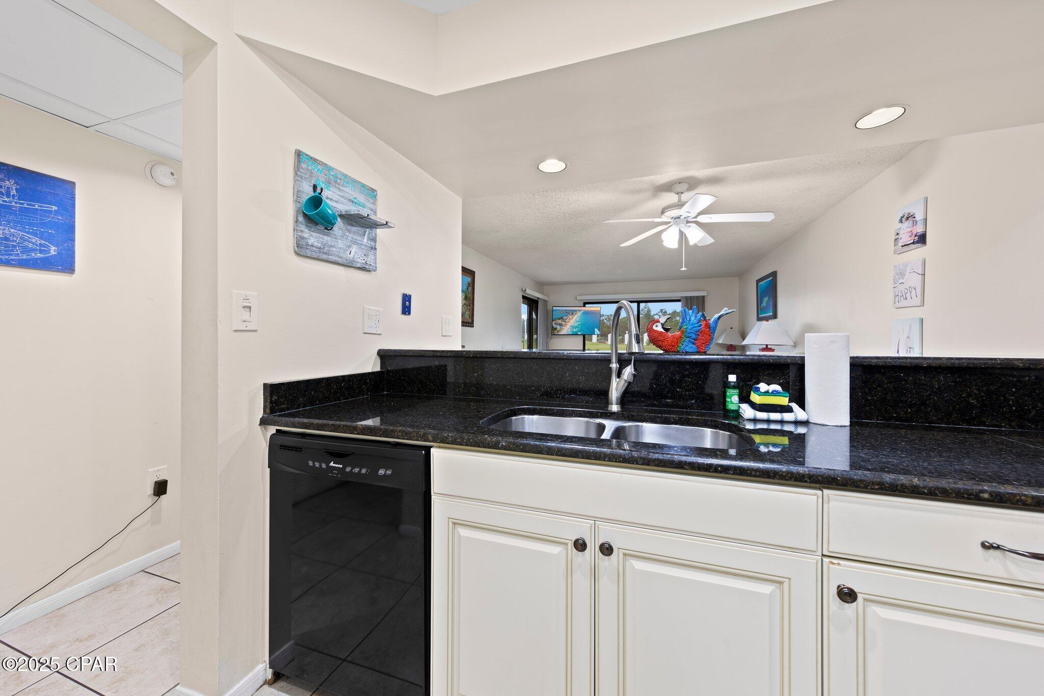 Vzmwadjs7jwvssethzyhabg Cqrvawxdrncpfqm6lne