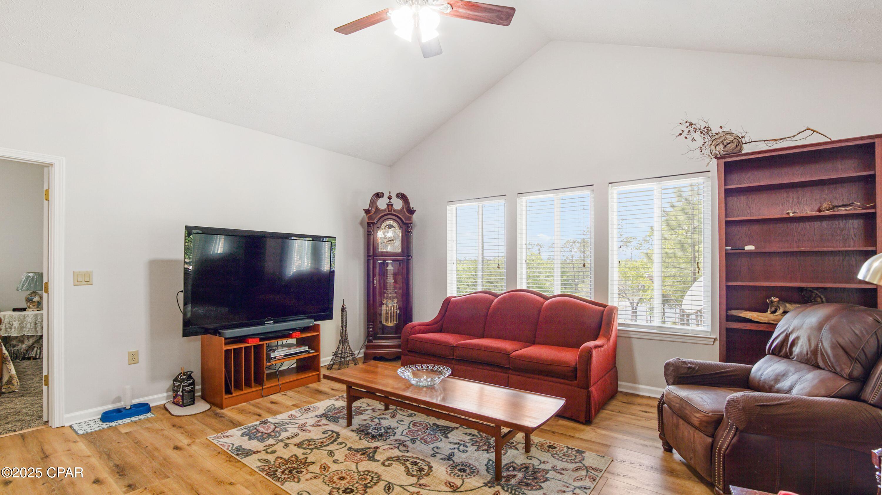 Q2pwgfr5l3eygw5vqwzal_rduhgyoikre8gw4mj3aeo