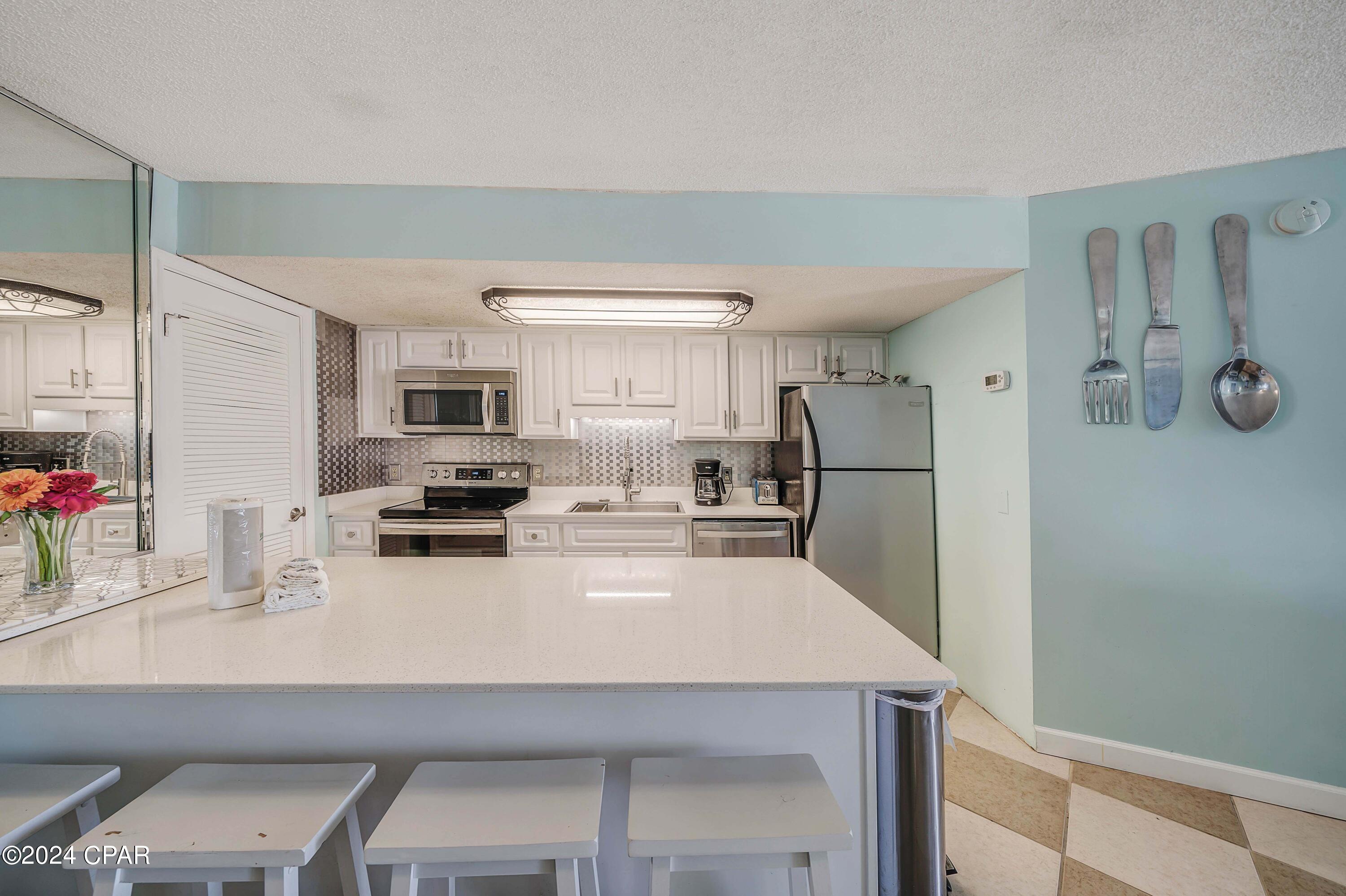 Ir1jve7gipneejiqqrkrh6rxtb5nabocicdhzae9tm4