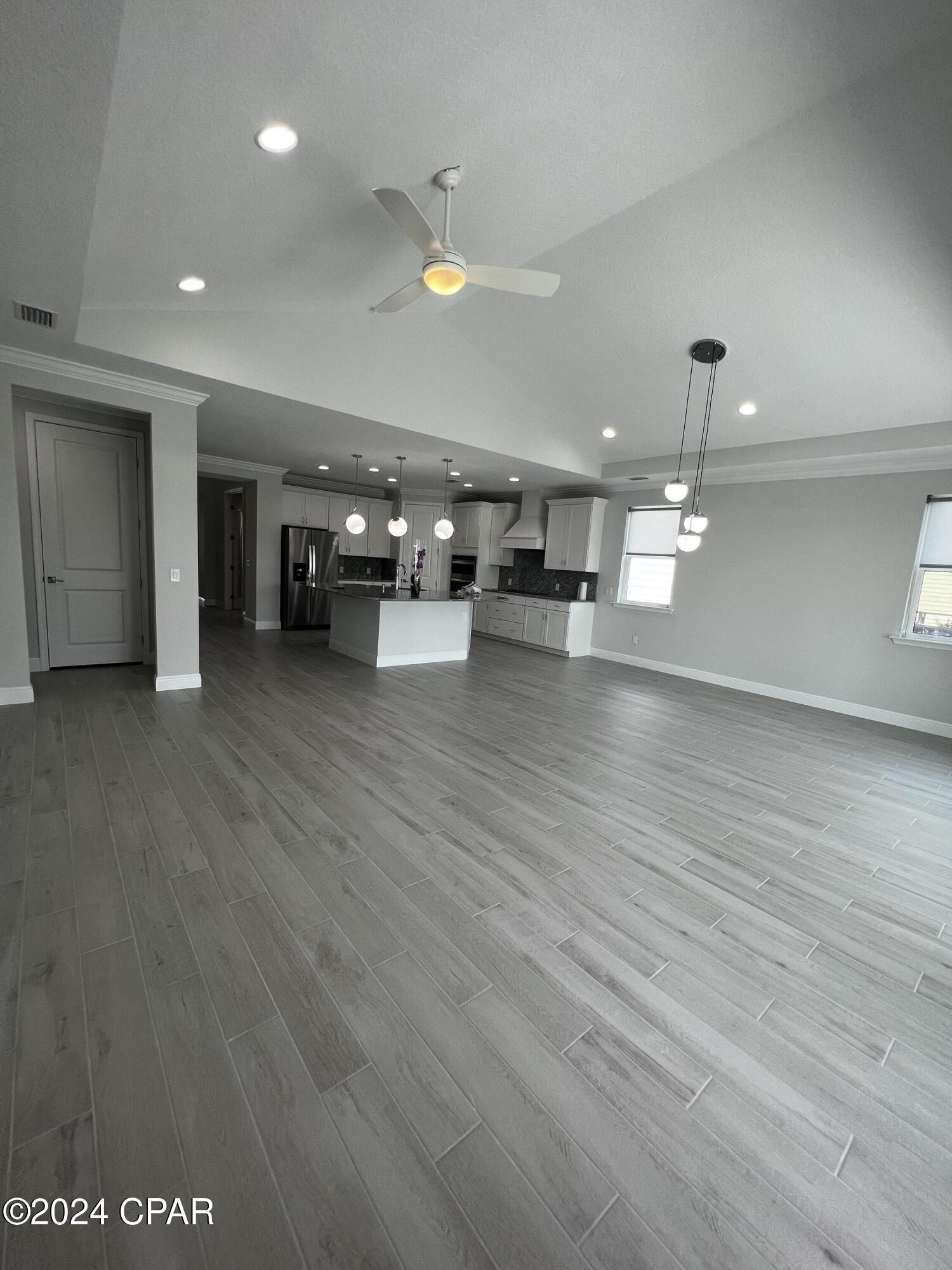 X_himqzv_noi__zhuy6ibgrkj4zrphrw1trdy_lyc7a