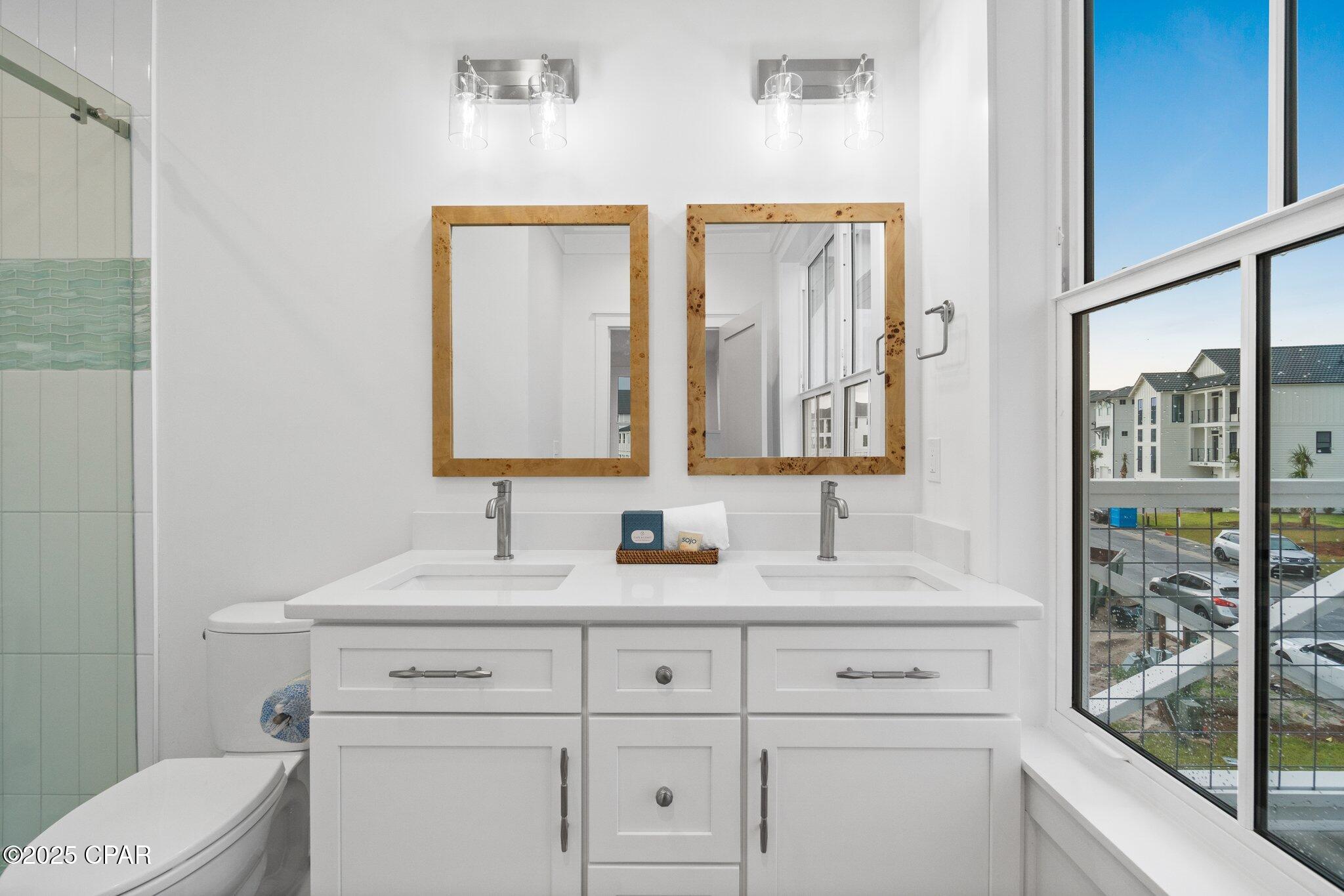 Gmjqcey0d5wnn_pbxmafezrnkfwbvam3hzi7dwl_b14