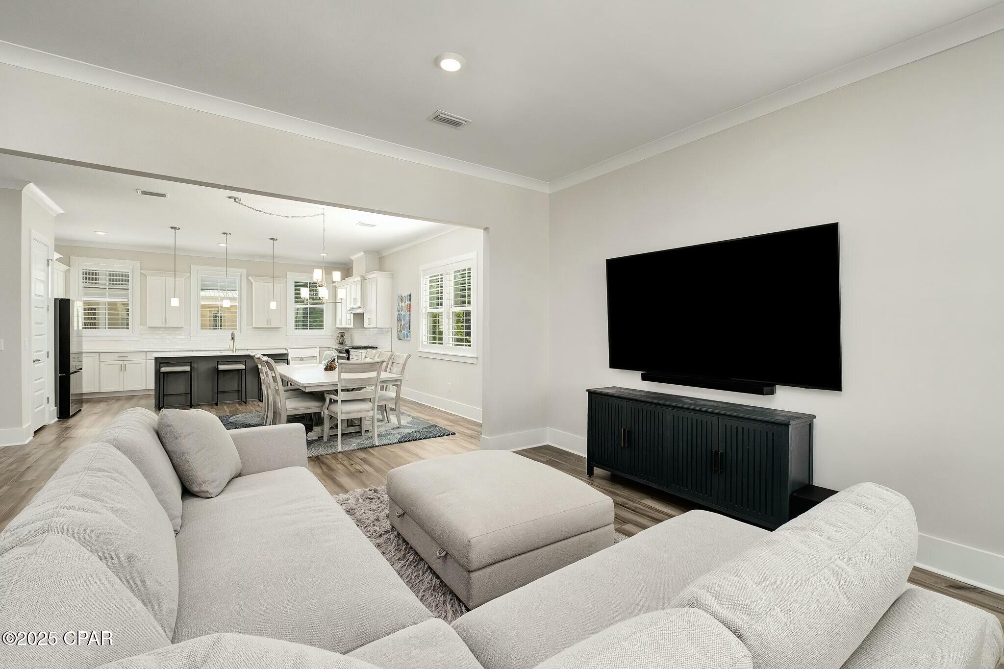 95zmodlvd3rv8awym4xllimuedn_uc23sk0vzy0dbfc