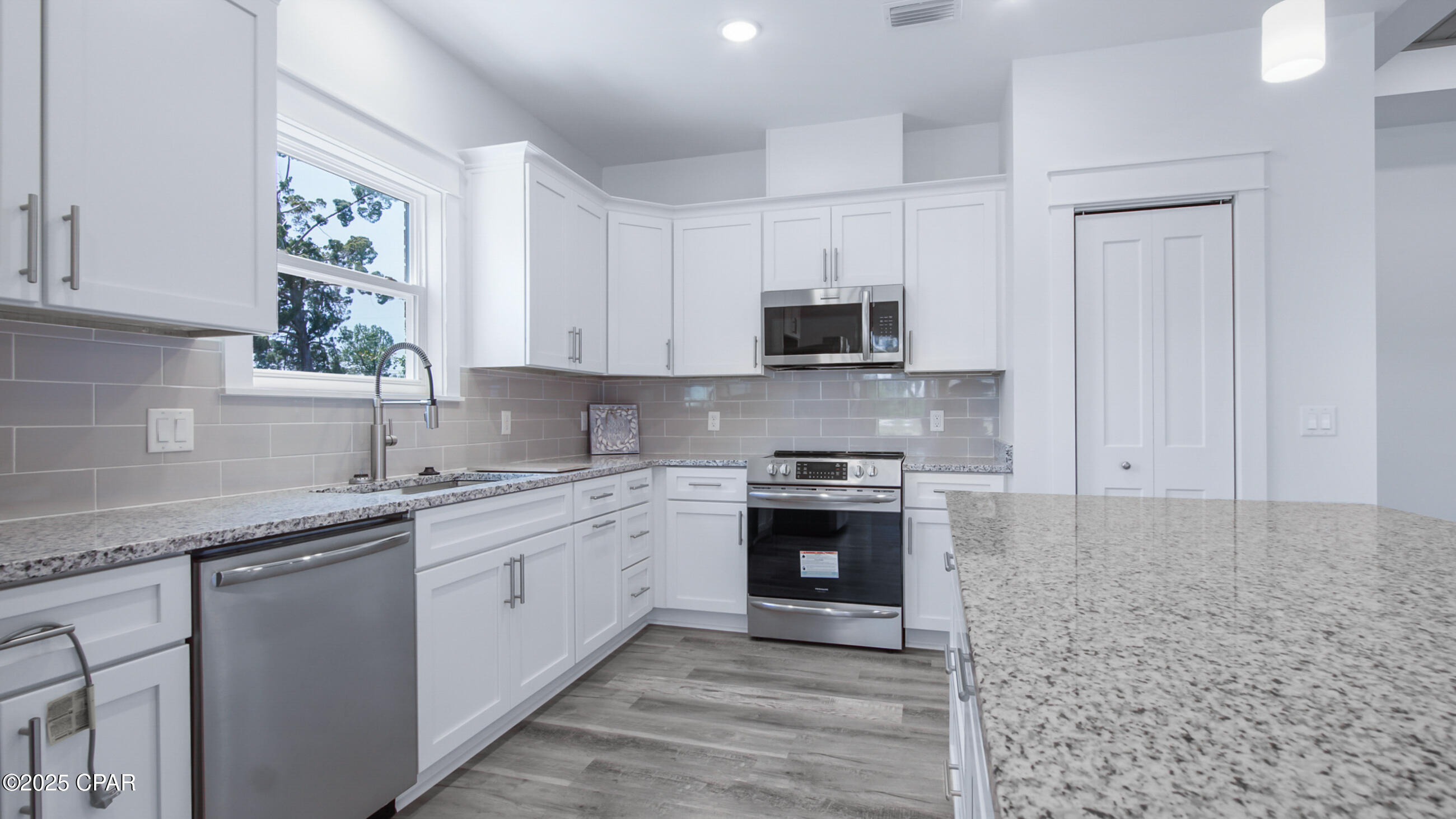 Pzankkkb2r6v47ikowjugrjgfotjlt7uefmhvigsi1y