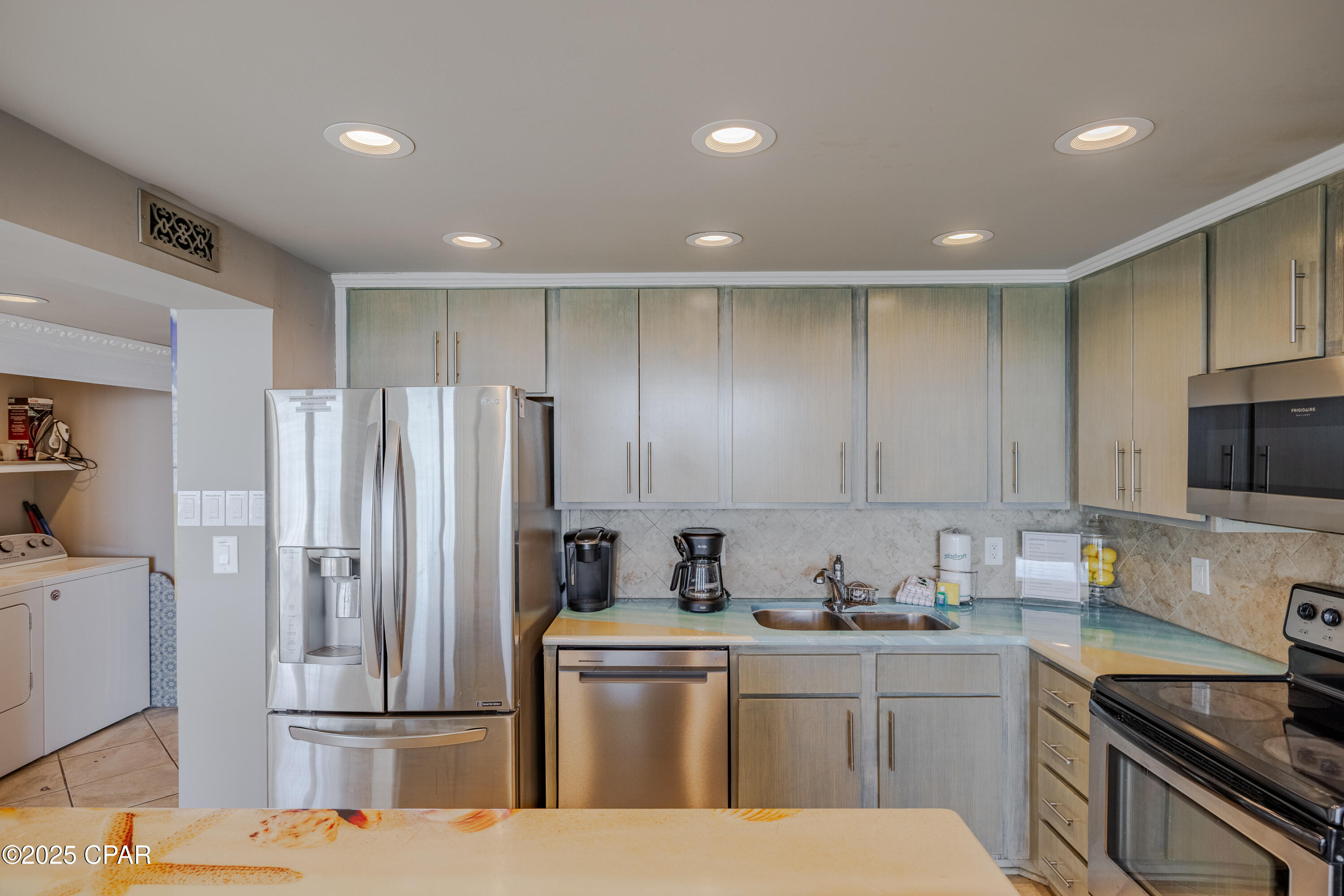 5stuaxhxzbnp4zrtnfj9z8fznc2y8oqlwi6d9uvnslm