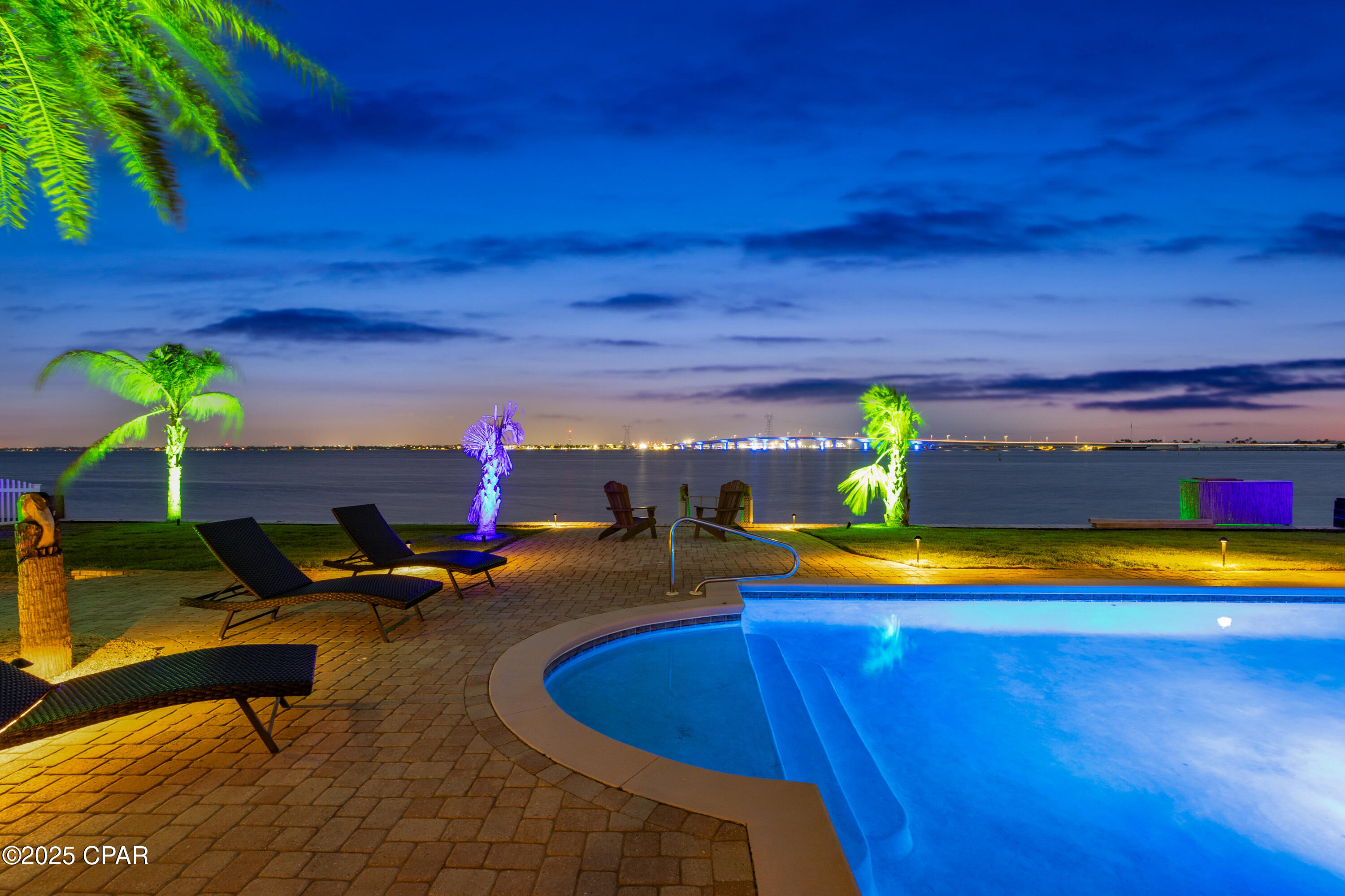 Image 11 For 6417 Dolphin Shores Drive
