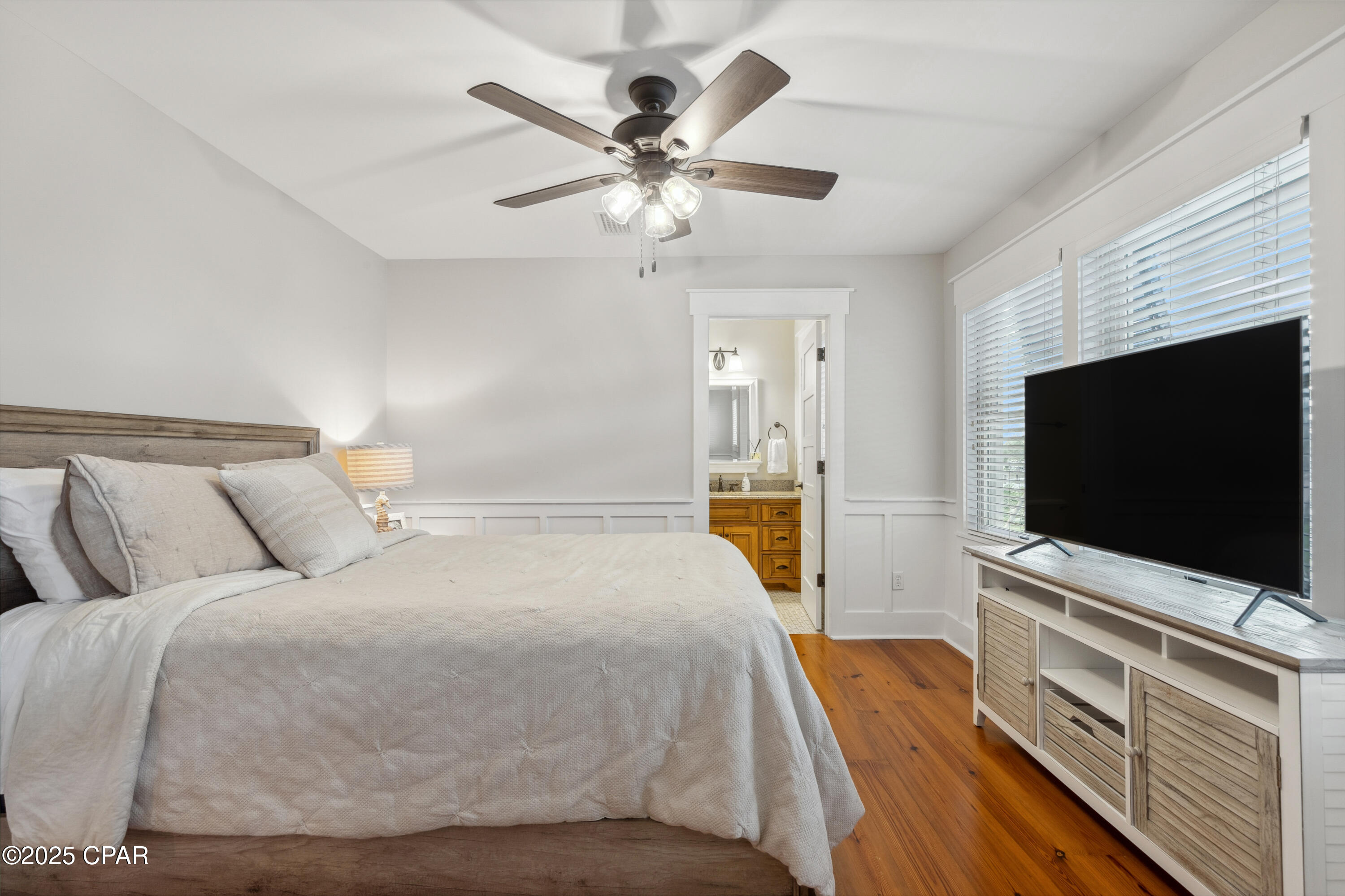 Image 33 For 6417 Dolphin Shores Drive