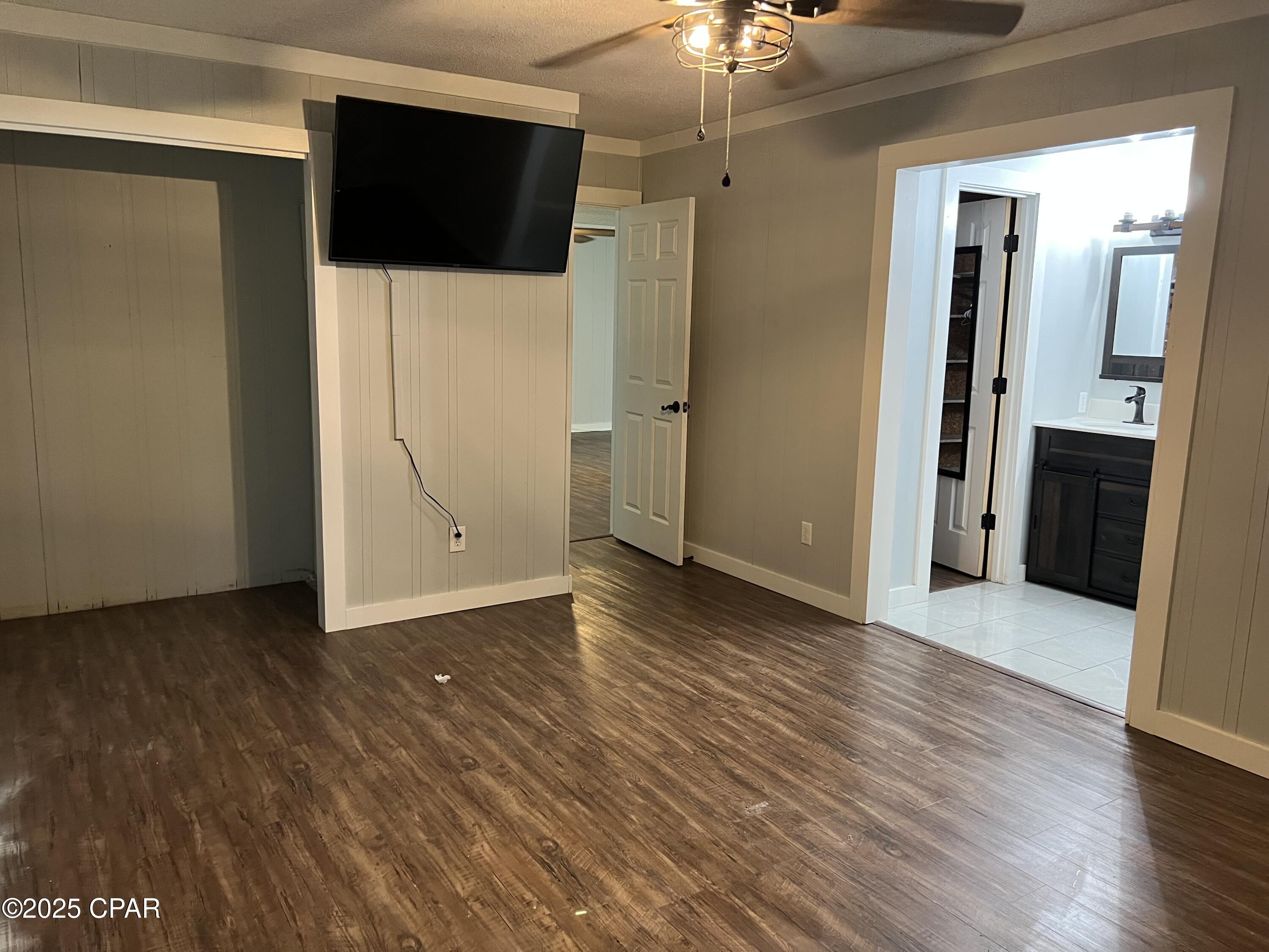 98wnqquti0xlligypqnwj6geokqzkwwtfg28acq1xr8