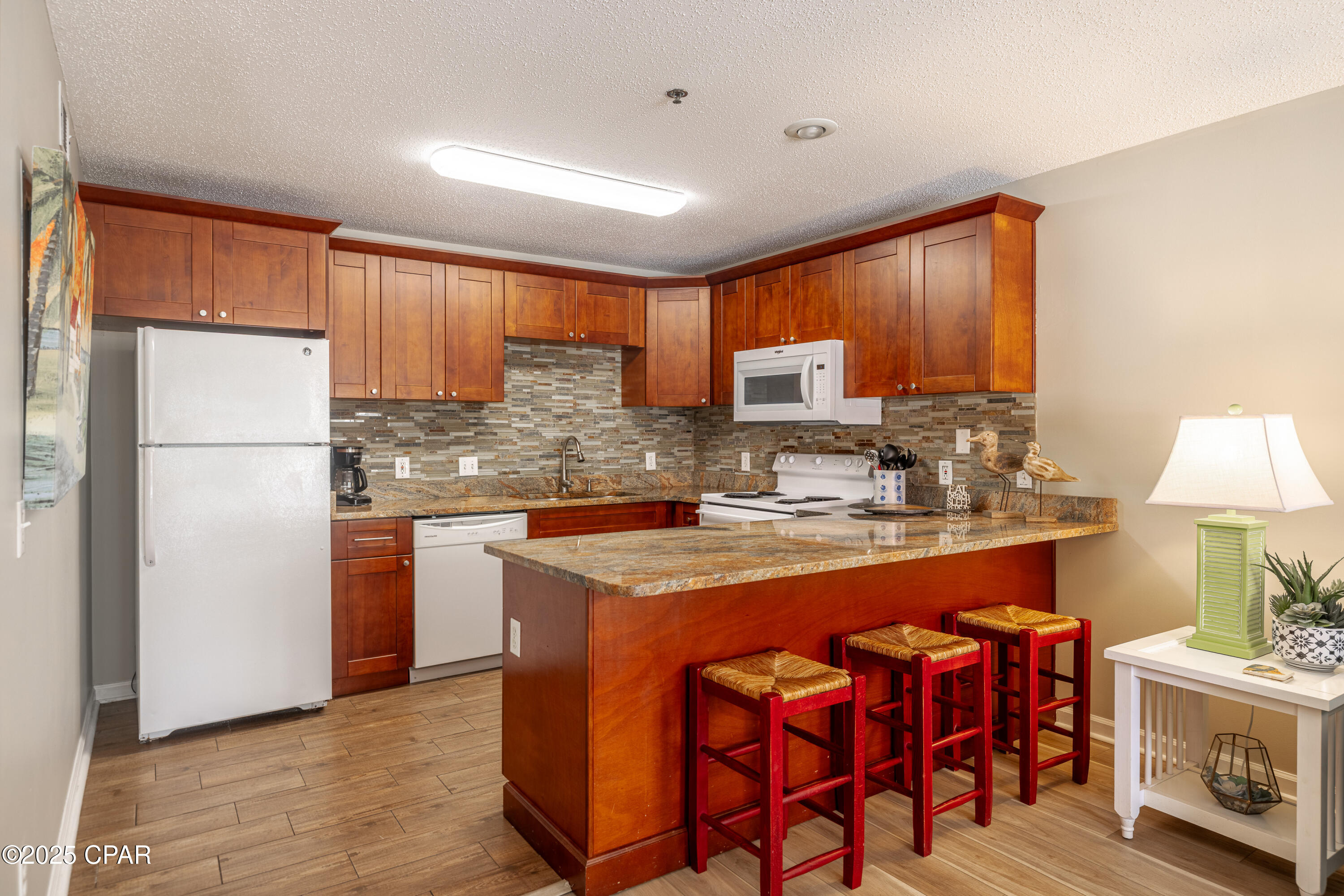 Image 3 For 17462 Front Beach Road 55201