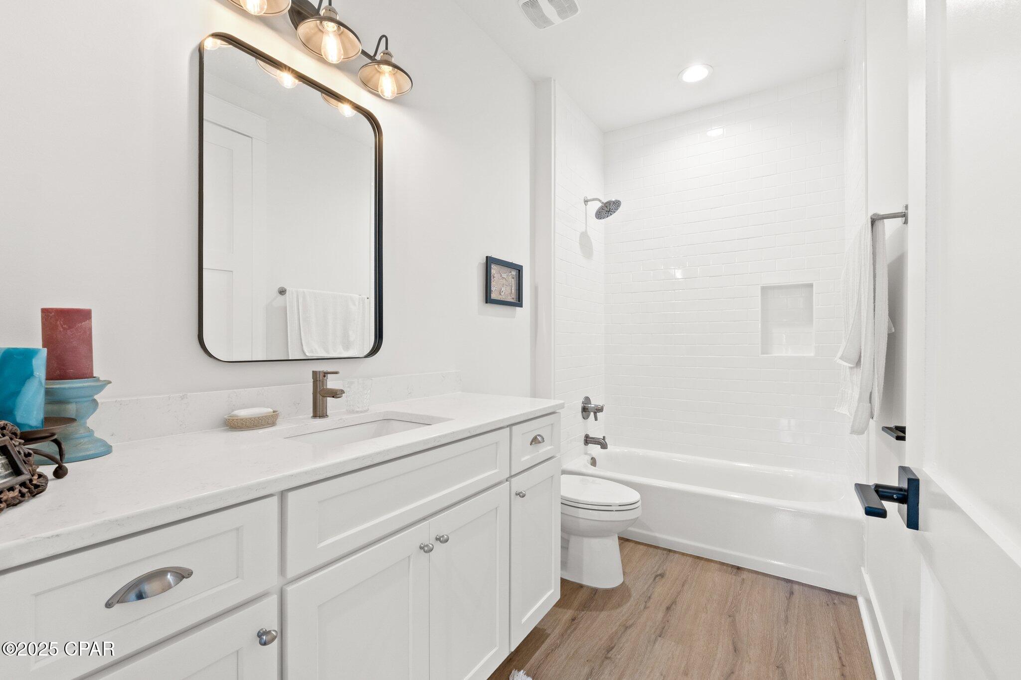 Tmyldjfmci8hwxicdtioovhte0gh0m8ion995njdsrw