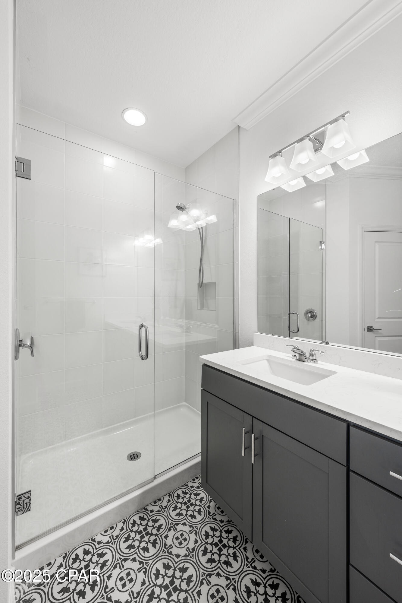 Otlxhaeizuwopdwnwaxxoeo Uw2gujv4mvae8xr_0x8