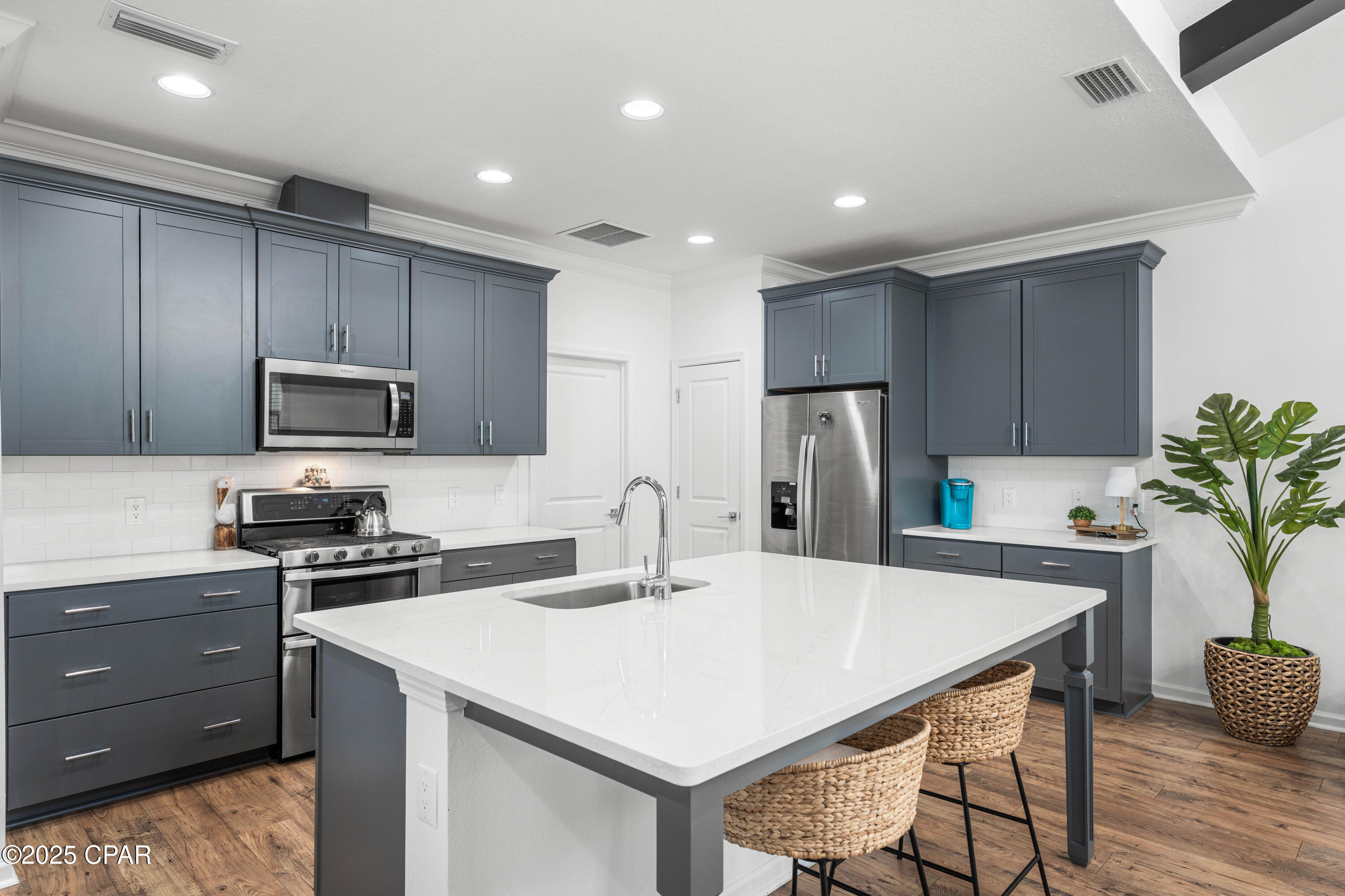 Lzisud7nr_zcmowmd9ebf5vzam8xvmwaivbdrxdphji