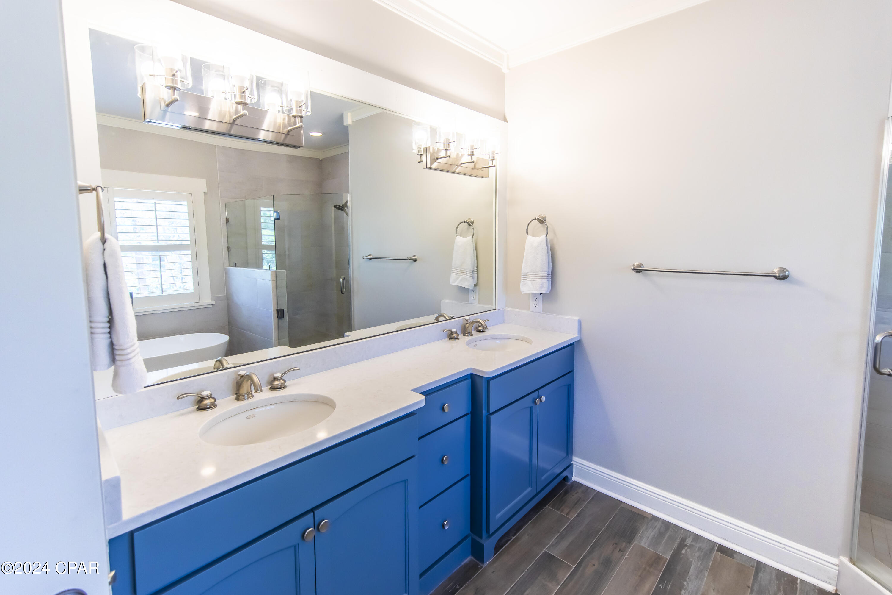 Bfvxlzmneilv7 H4wuon_vjfvj0lmd_phi1xbitoc1m