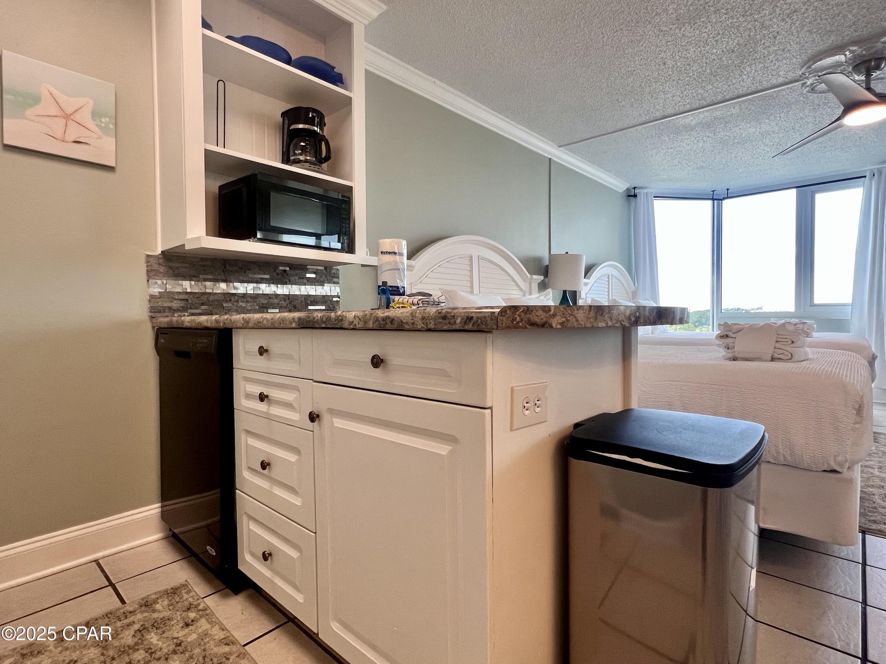 Elp4xmgwoz5a4wusaihgff6c9pwristdxynnyvk1af8