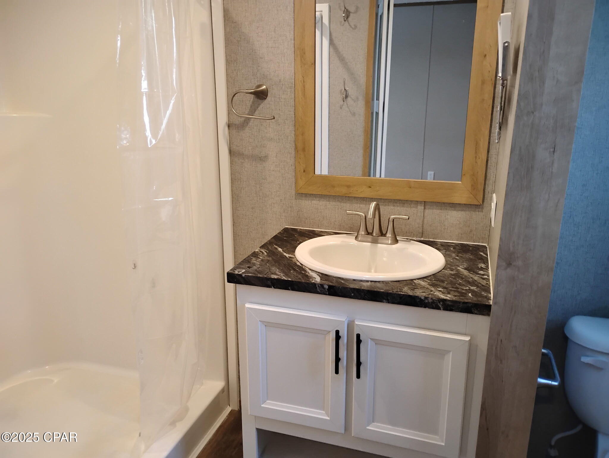 Image 8 For 184 Chellsey Street Street