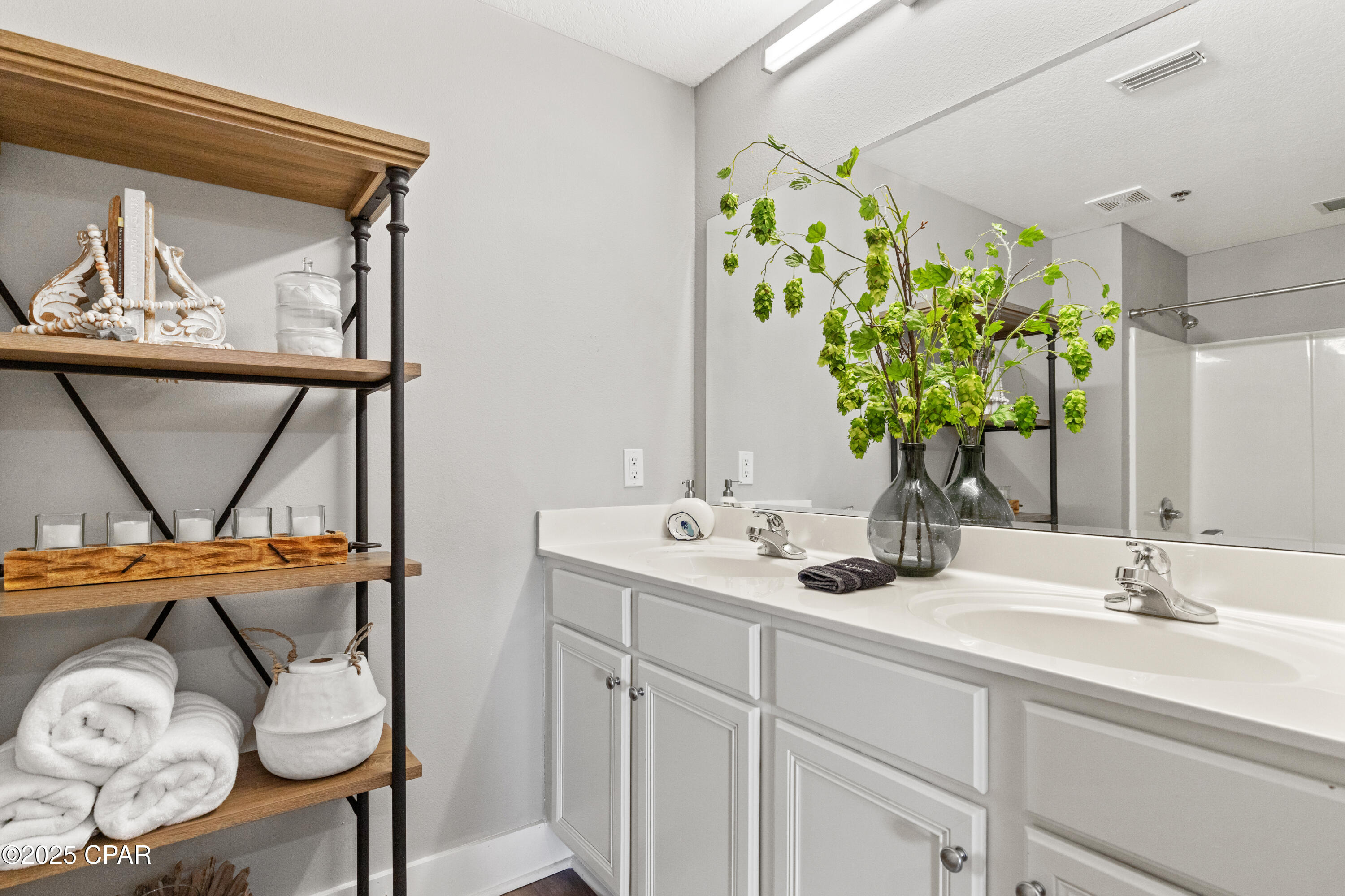 Image 15 For 3300 Highway 98  210