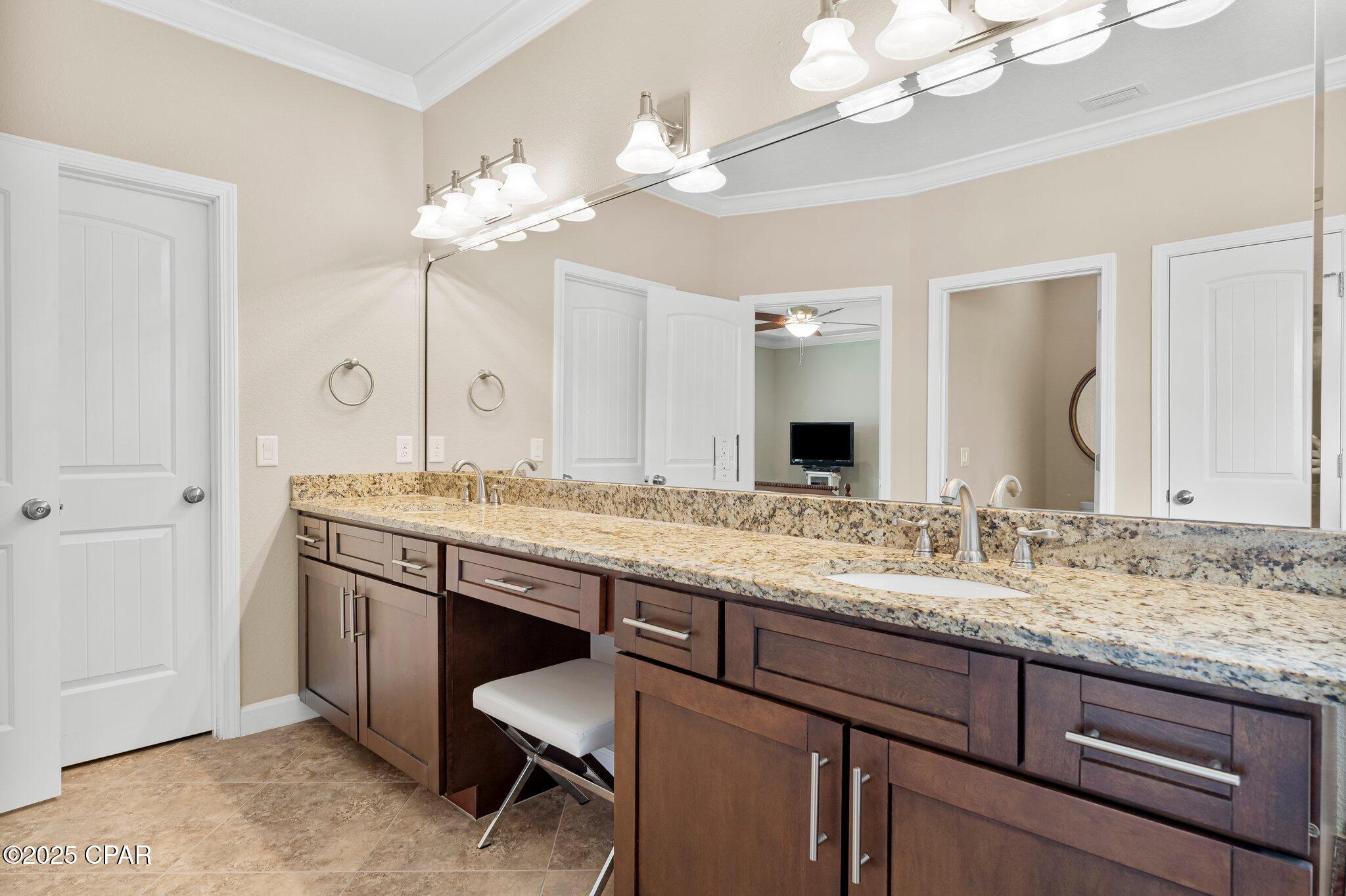 Yncwi2lg7c2mou5yh3skk1ky2_9am5bktzvquu8uzt8