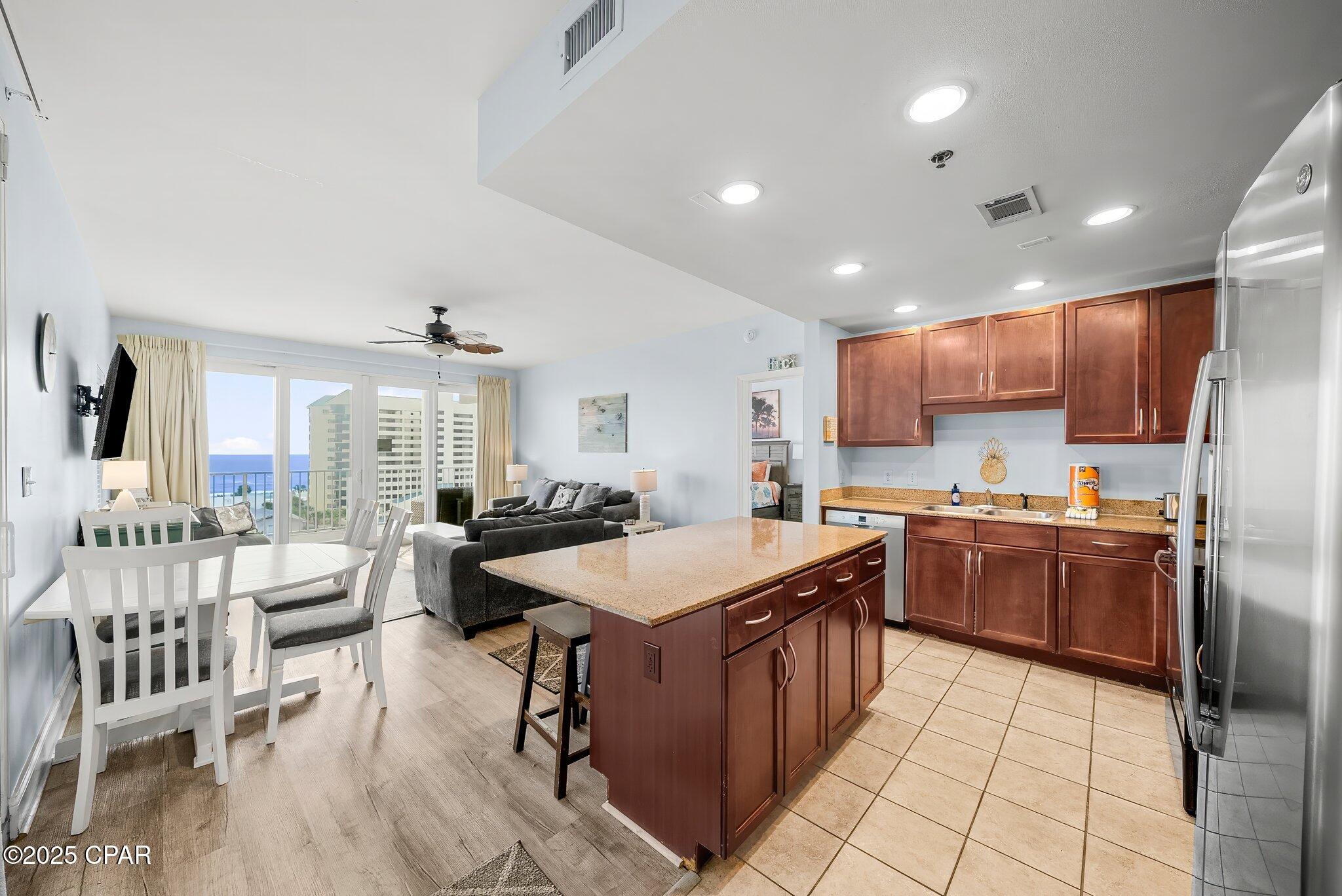 2v_oovmqs4dbga 2qyz8dl_alvnemo1dahrfzsrev4q