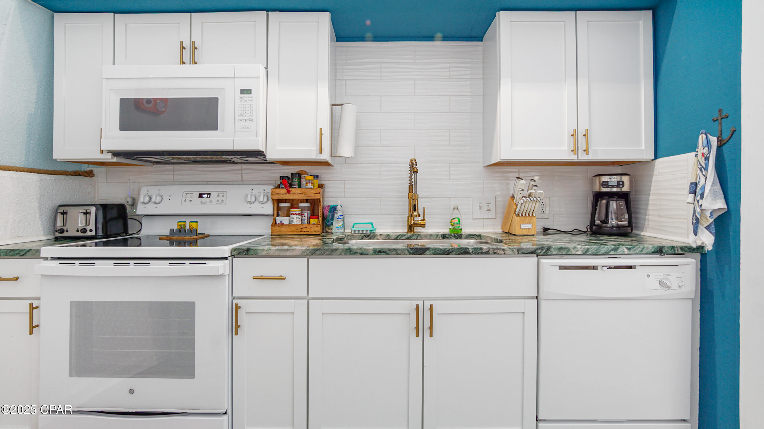 Smc3kf_2vloed_b_m4_s1w58slirrod_ypc74dbcqgw