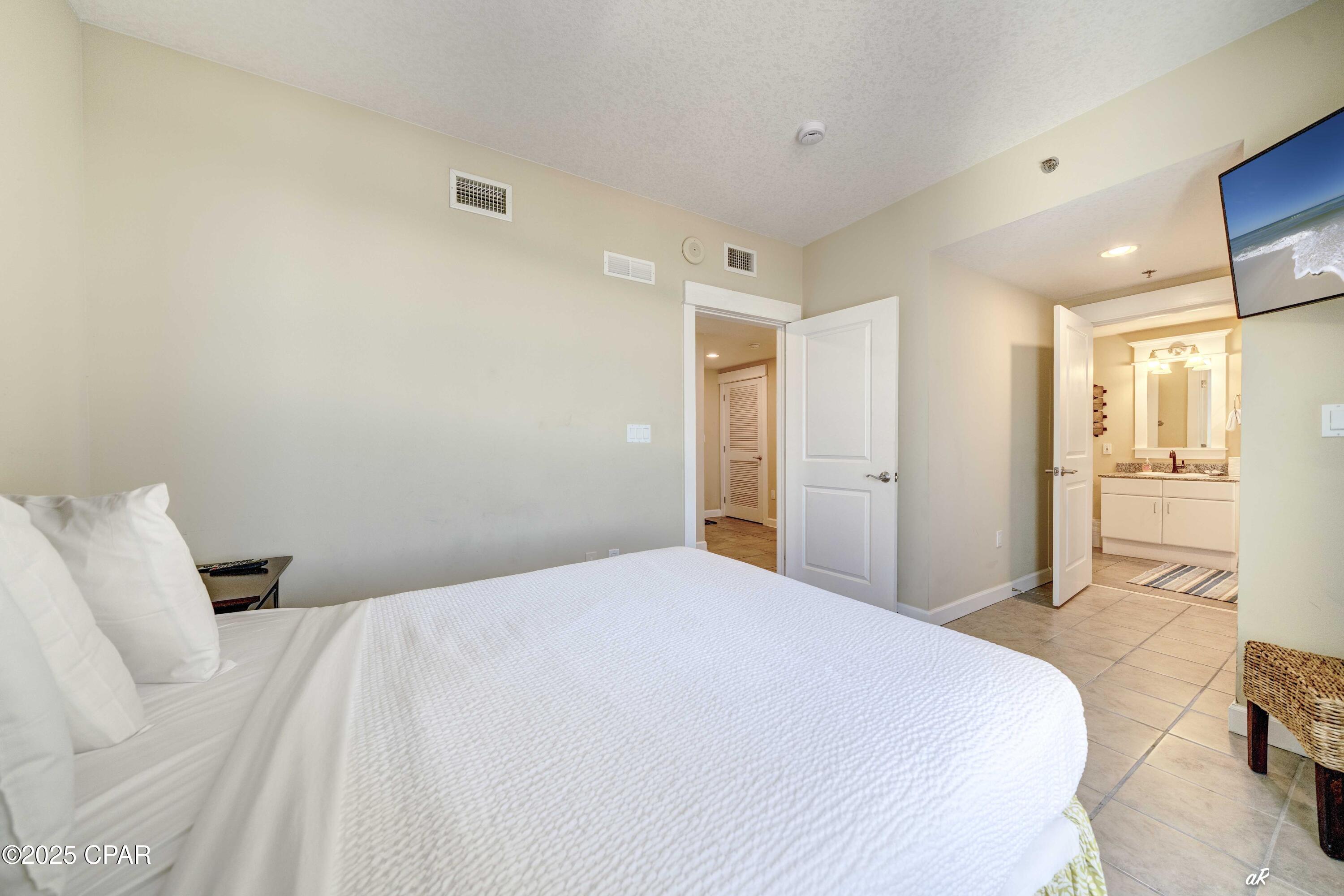 Ar0b0k2y1diidkbfipx8ye3 Fxp5tj2bmvef2ylvbek