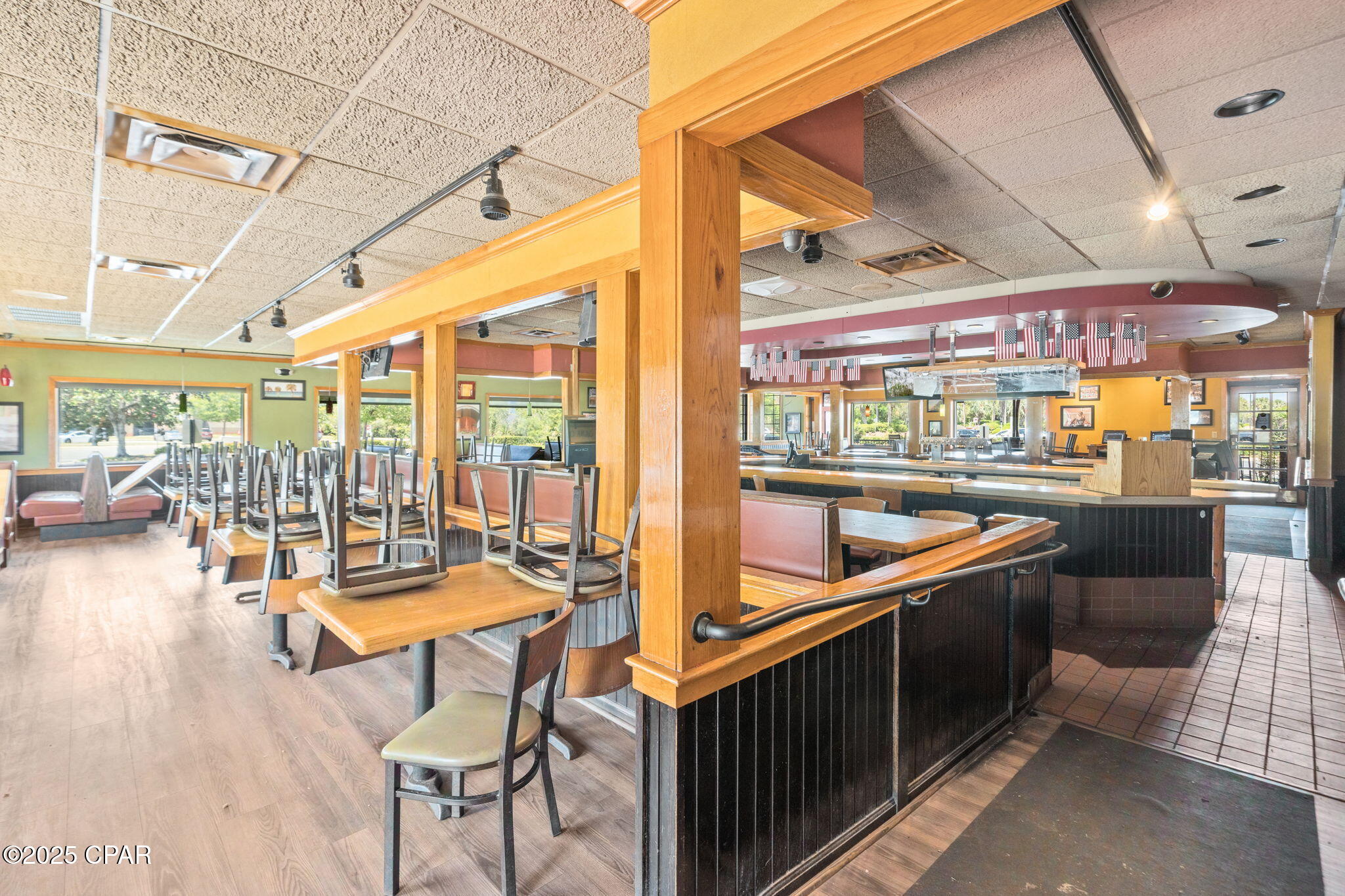 Image 10 For 10071 Hutchison Boulevard