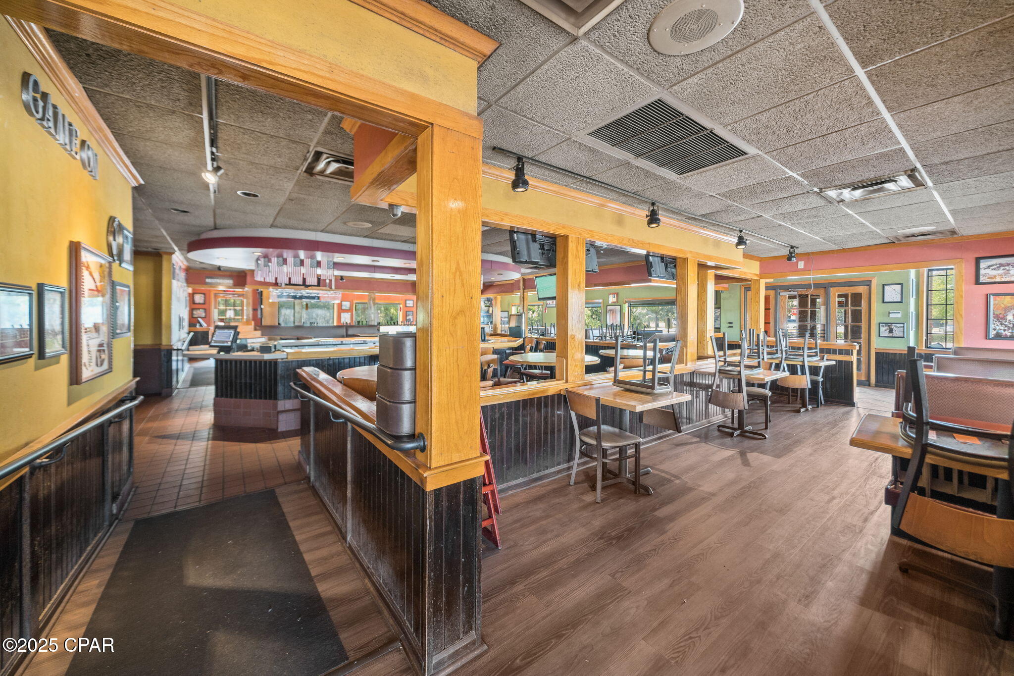 Image 5 For 10071 Hutchison Boulevard