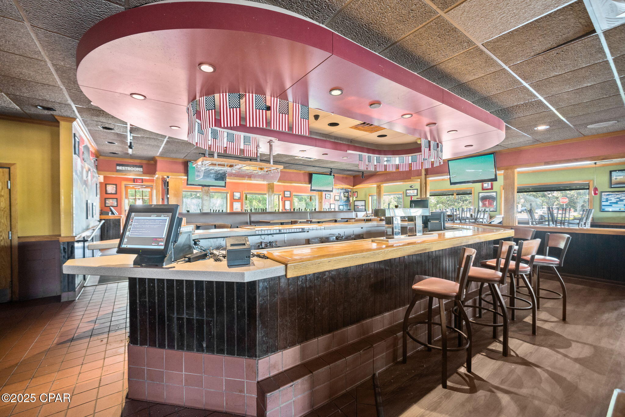 Image 6 For 10071 Hutchison Boulevard