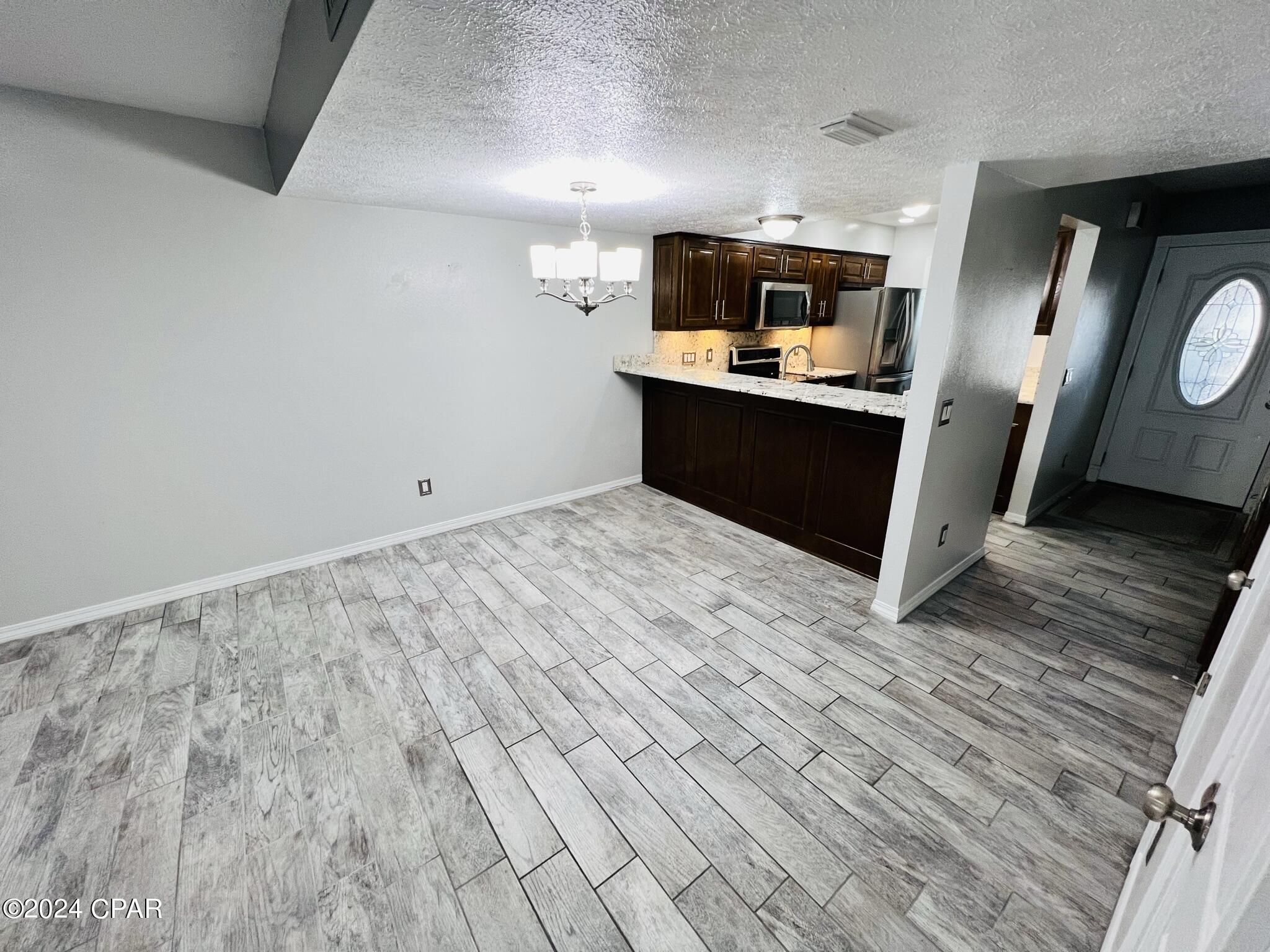 Wdx8y2au_famfp8fe0r1lfeuxwucirn77ypg5zlzcp4