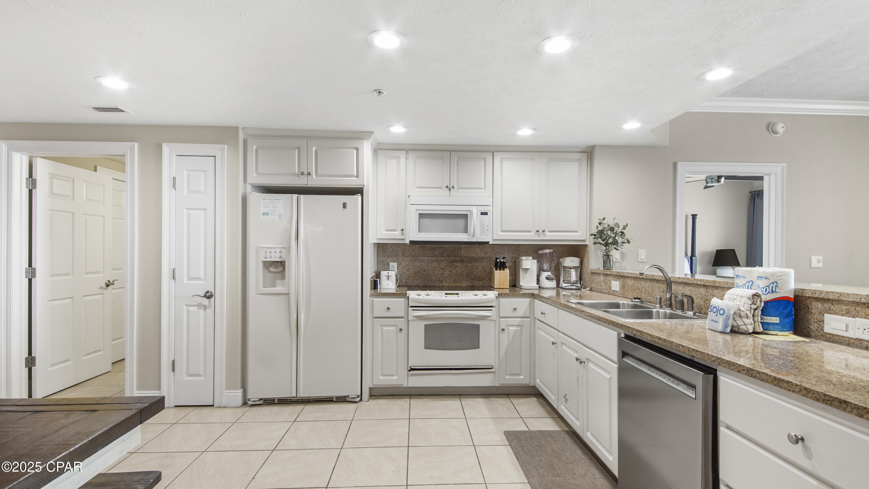 Feg F4zcma302rpcescyrzbka9jkcl5upkxruq5idzq