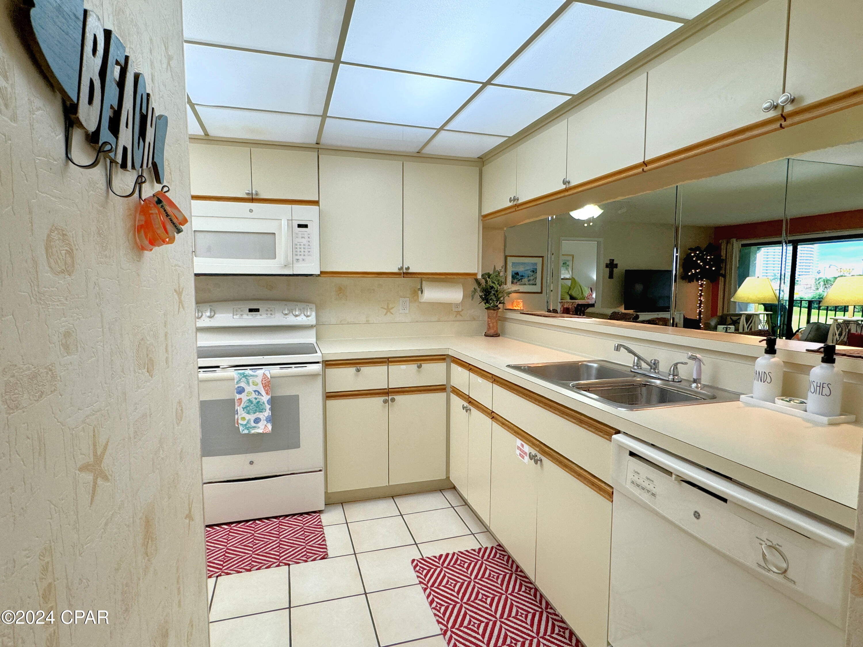 Hukvumqqcdjmftcqvp3pv1f4hwn5v0rkiqddqbjlrjy