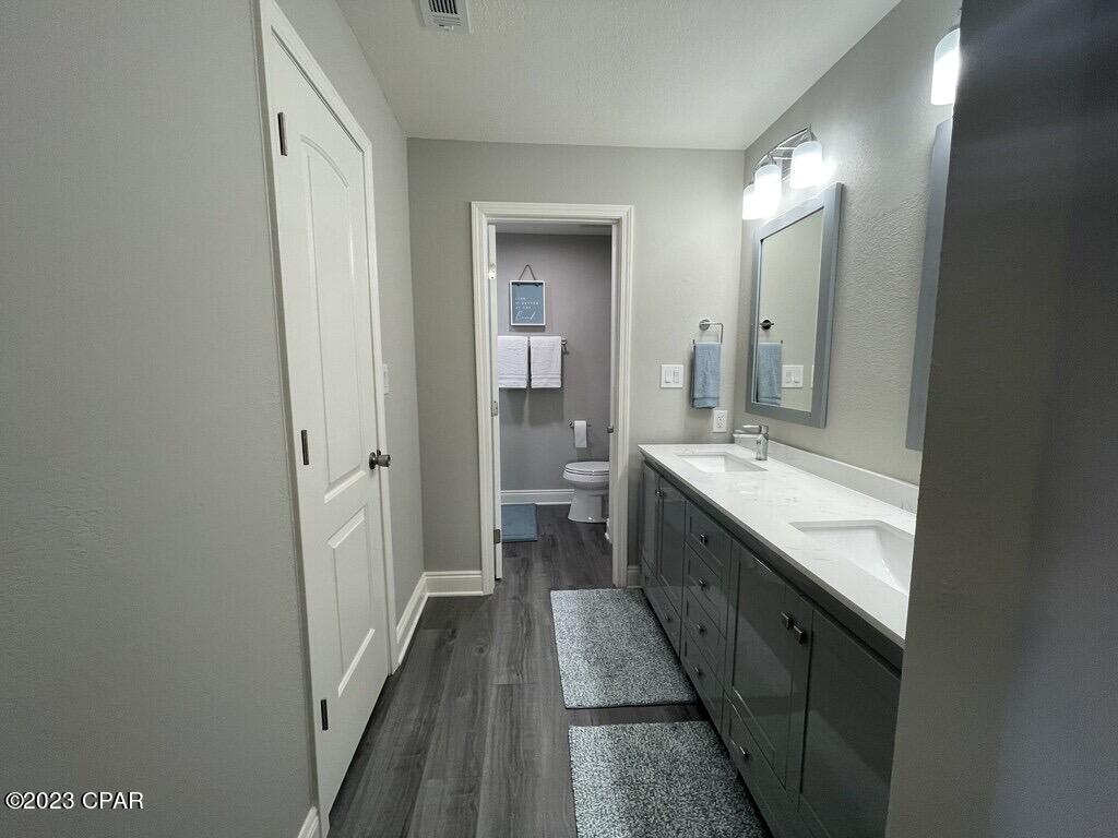 Iu Uh7qdonsheikn6cvkbku2q9heczgst0fa9olzr3g