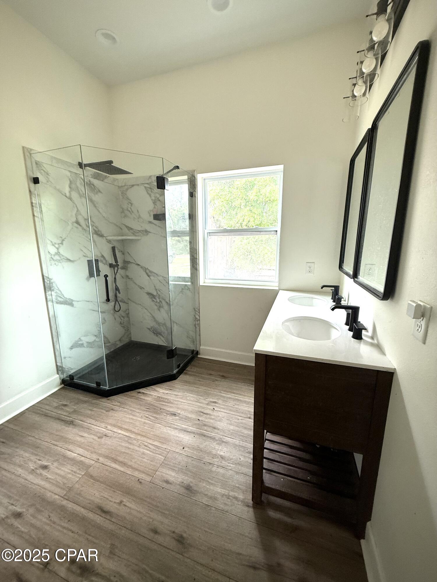 P_n71gj0olnt9em3qn7c5b8bpmvvqxktfe7x2xjdvoy