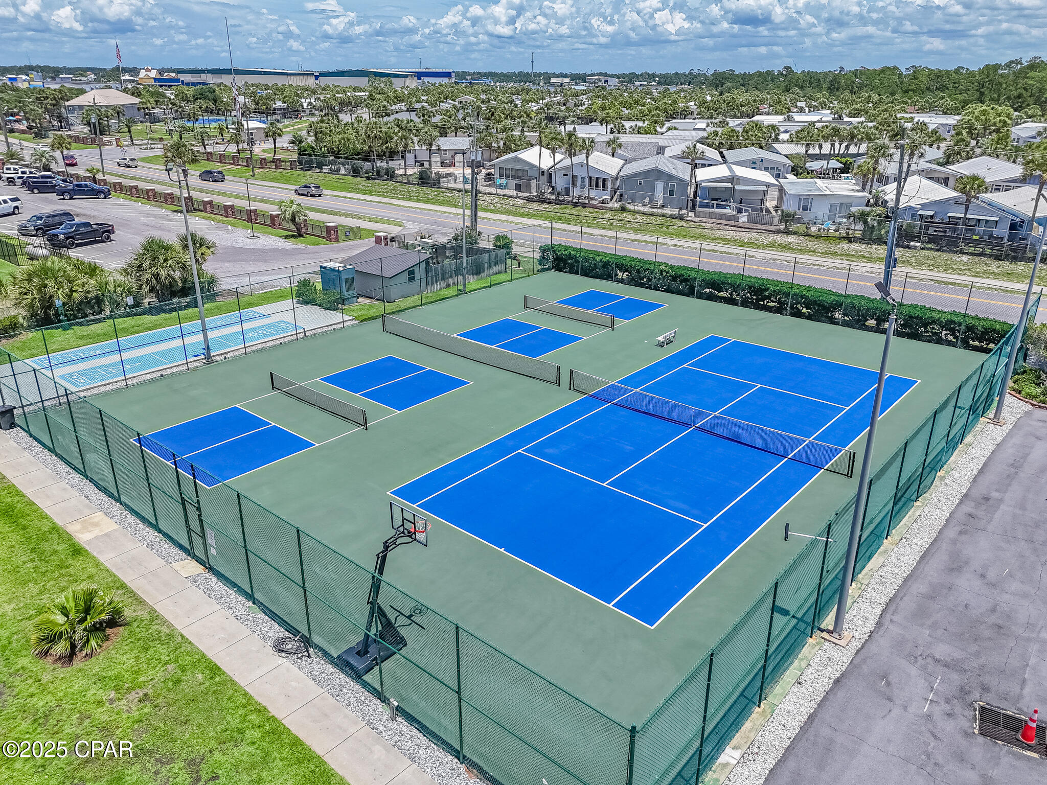 Image 4 For 4425 Thomas Drive 218