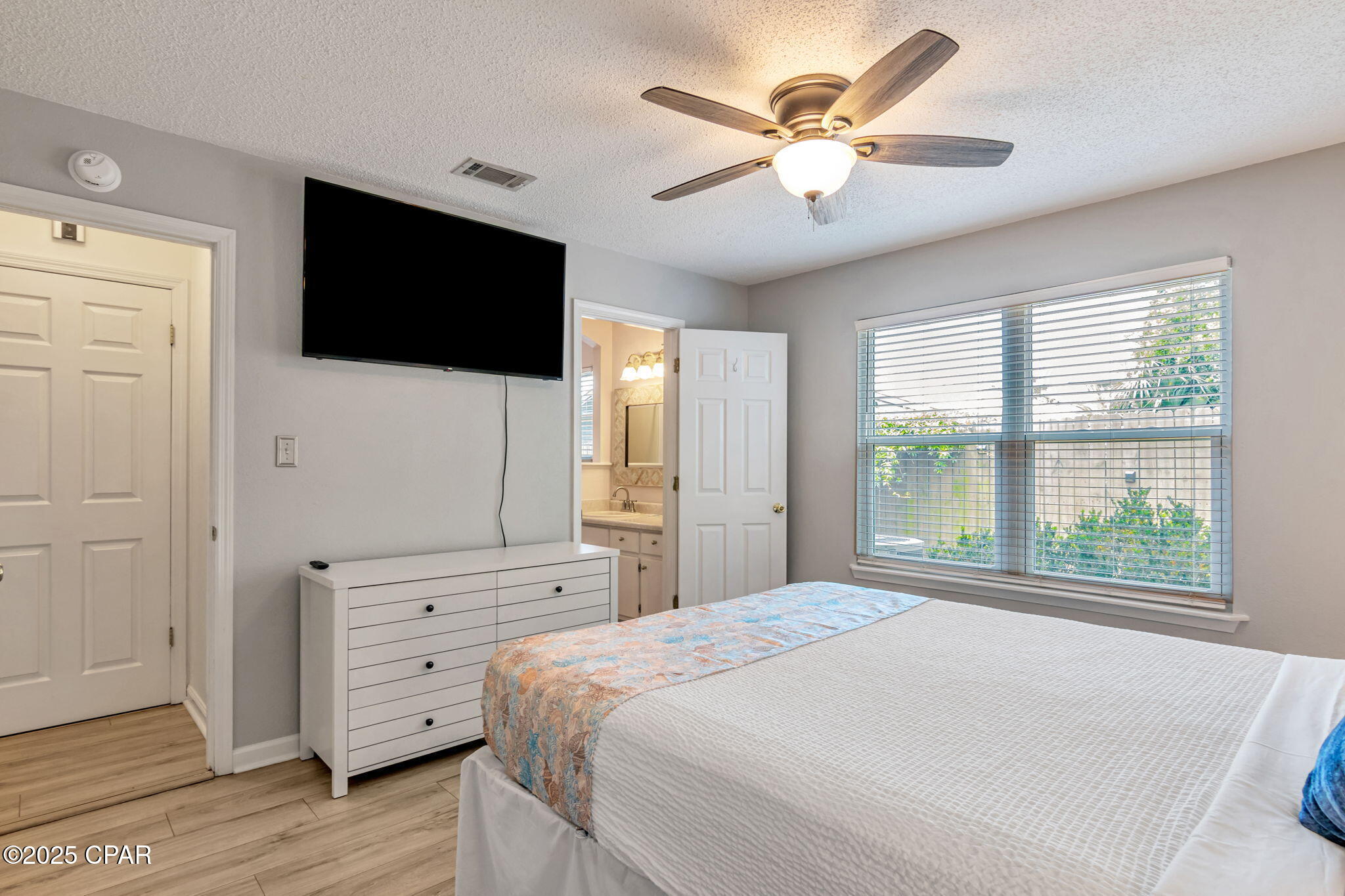 Bsqm2p2fcsvjs5b_x7pjc7mjg1am1as6kwc5xj1iu2g