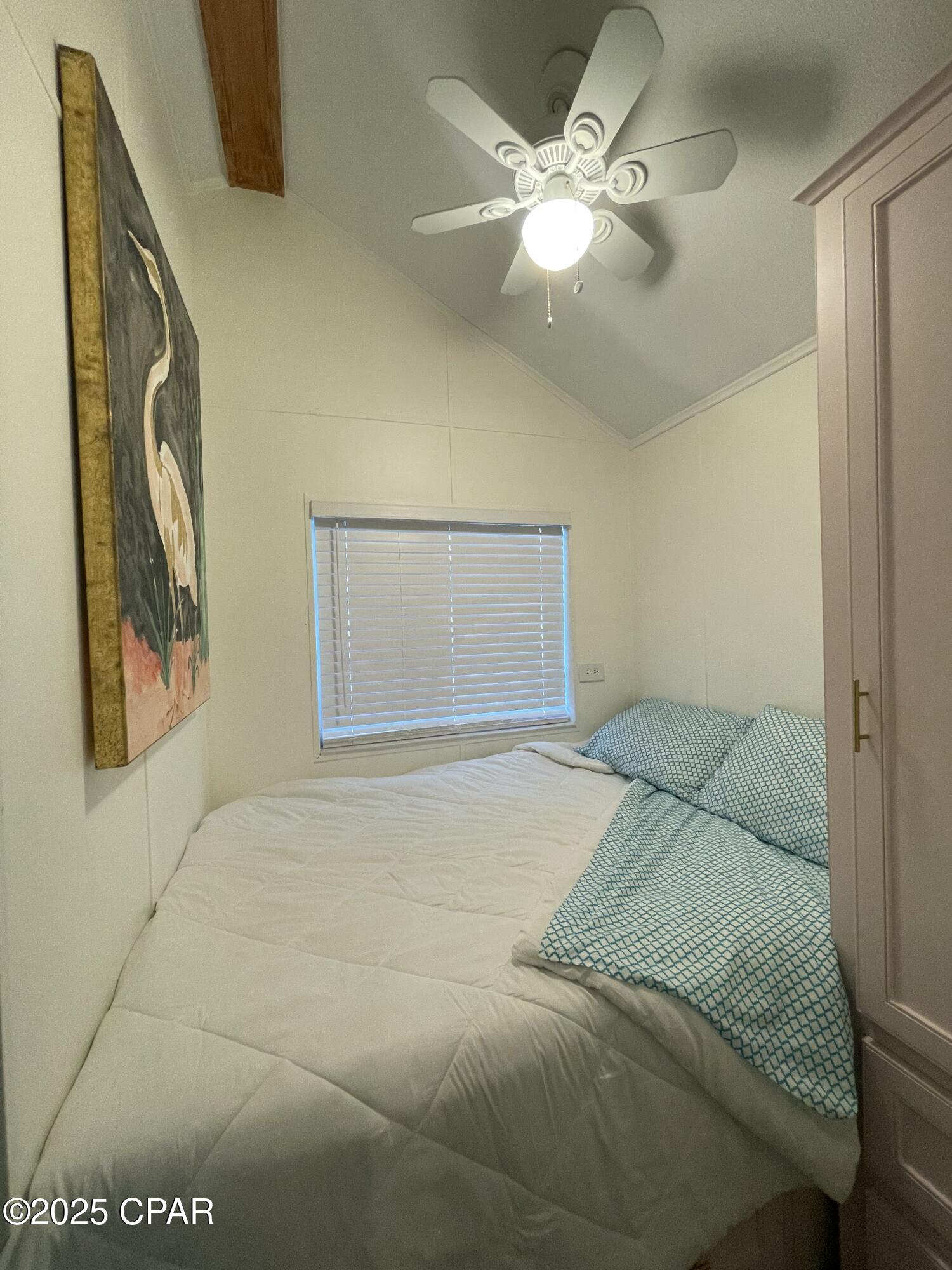 Image 20 For 1219 Thomas  203