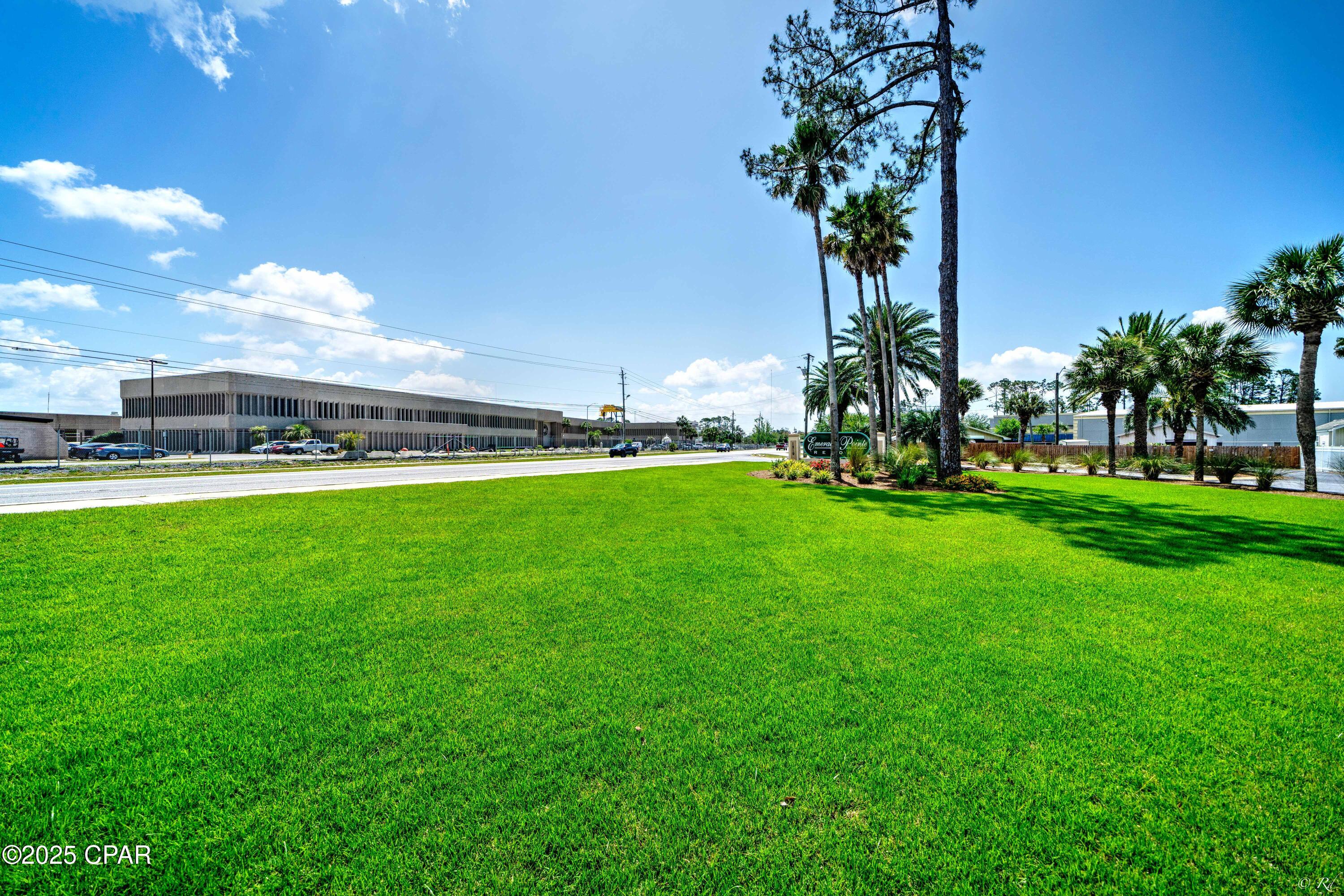 Image 29 For 1219 Thomas  203