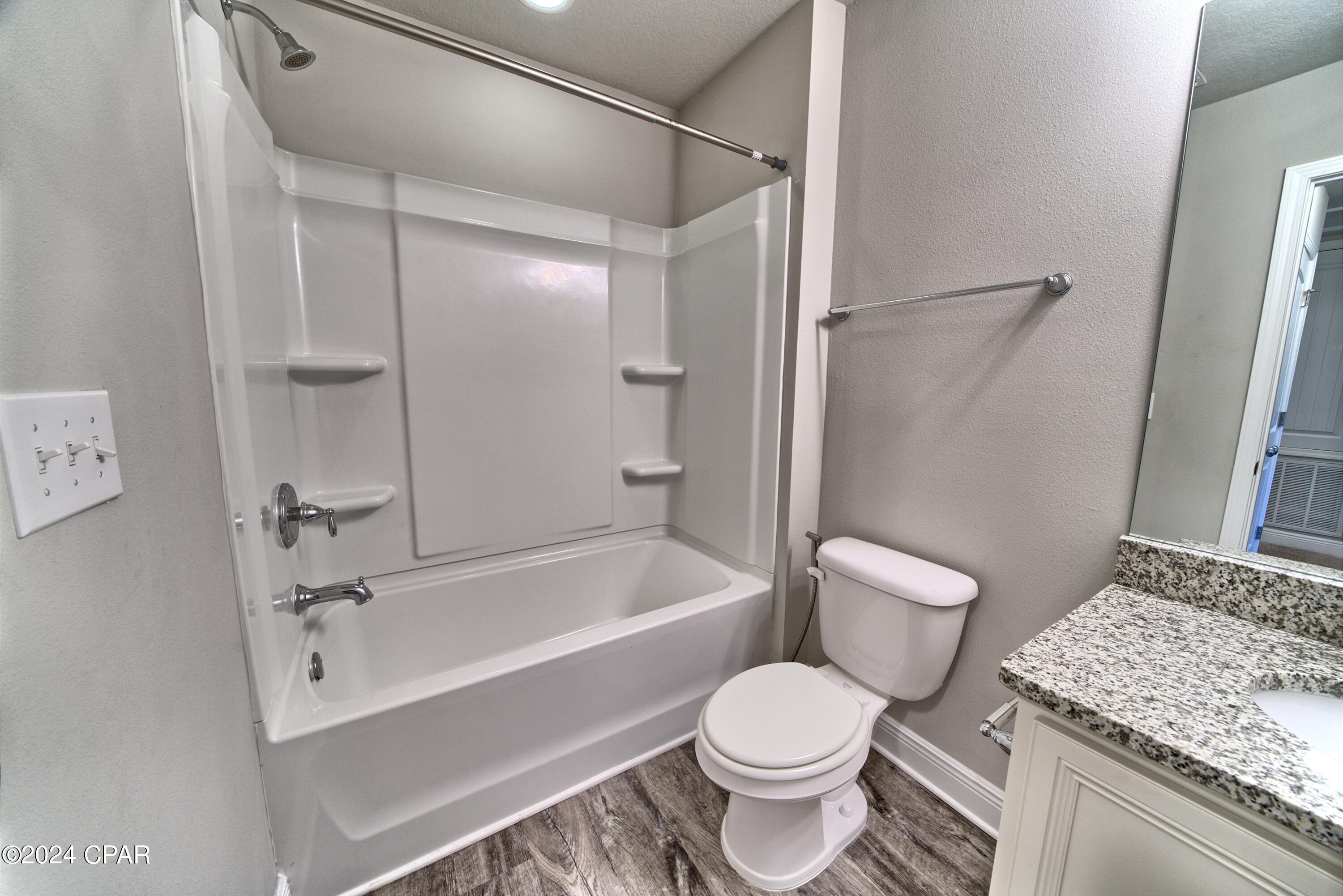 Utglstnsuzl8nquvtyqwx0gb_bsmcrr2gqtlsi_wsfe