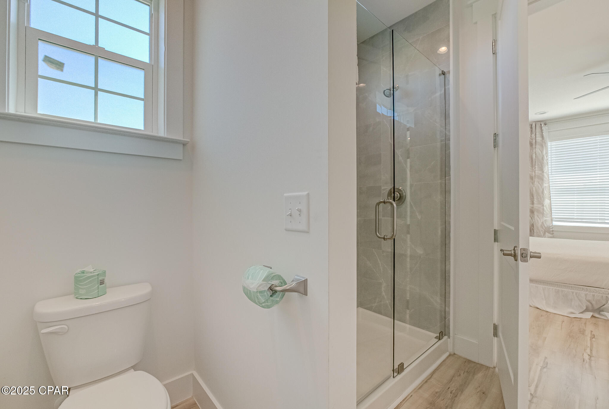 Atf1dbhovlmh3f5z4b2zd2_h5qwee Mnwhhoh0deouq