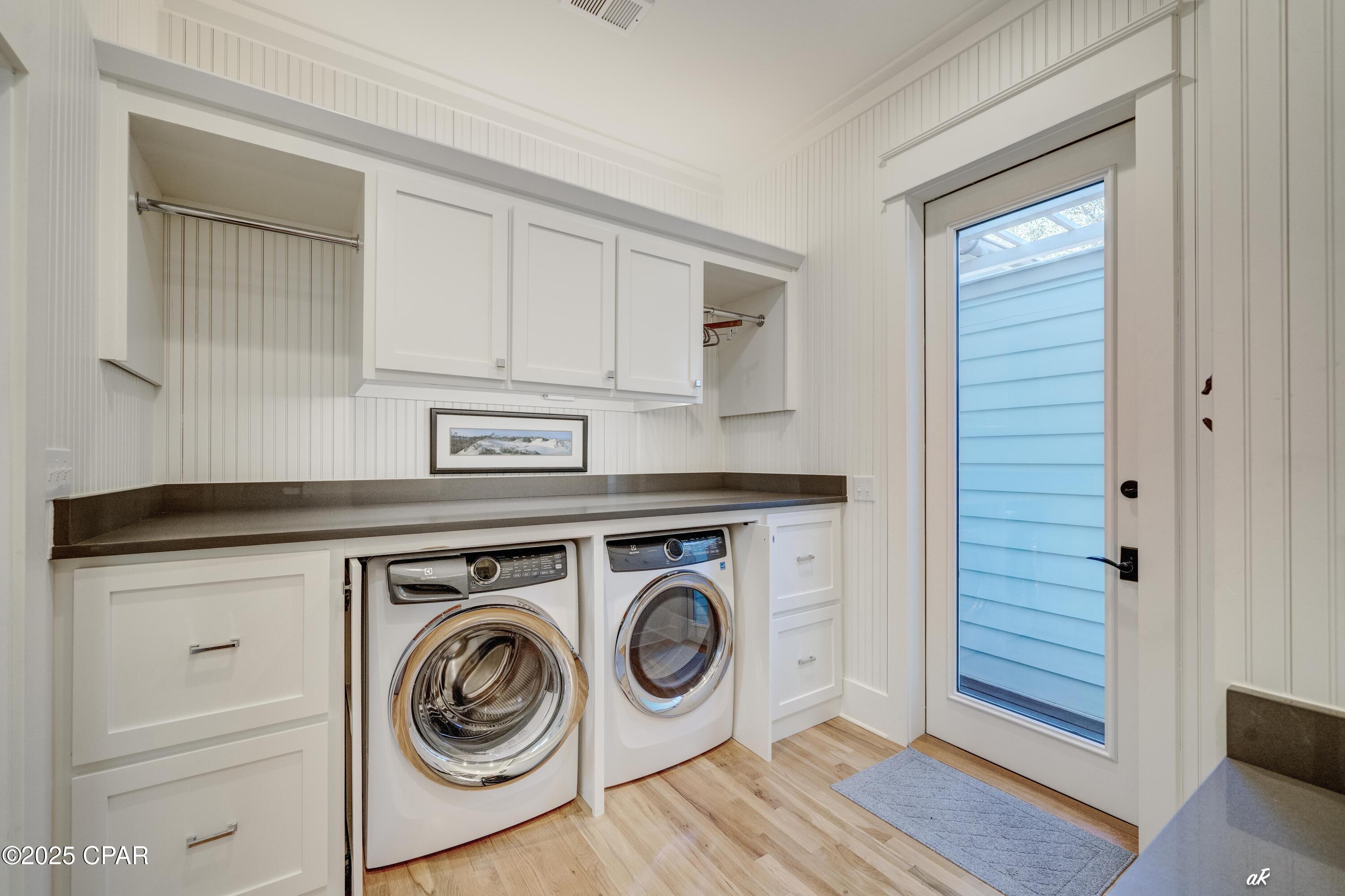 Image 23 For 209 Dunecrest Lane