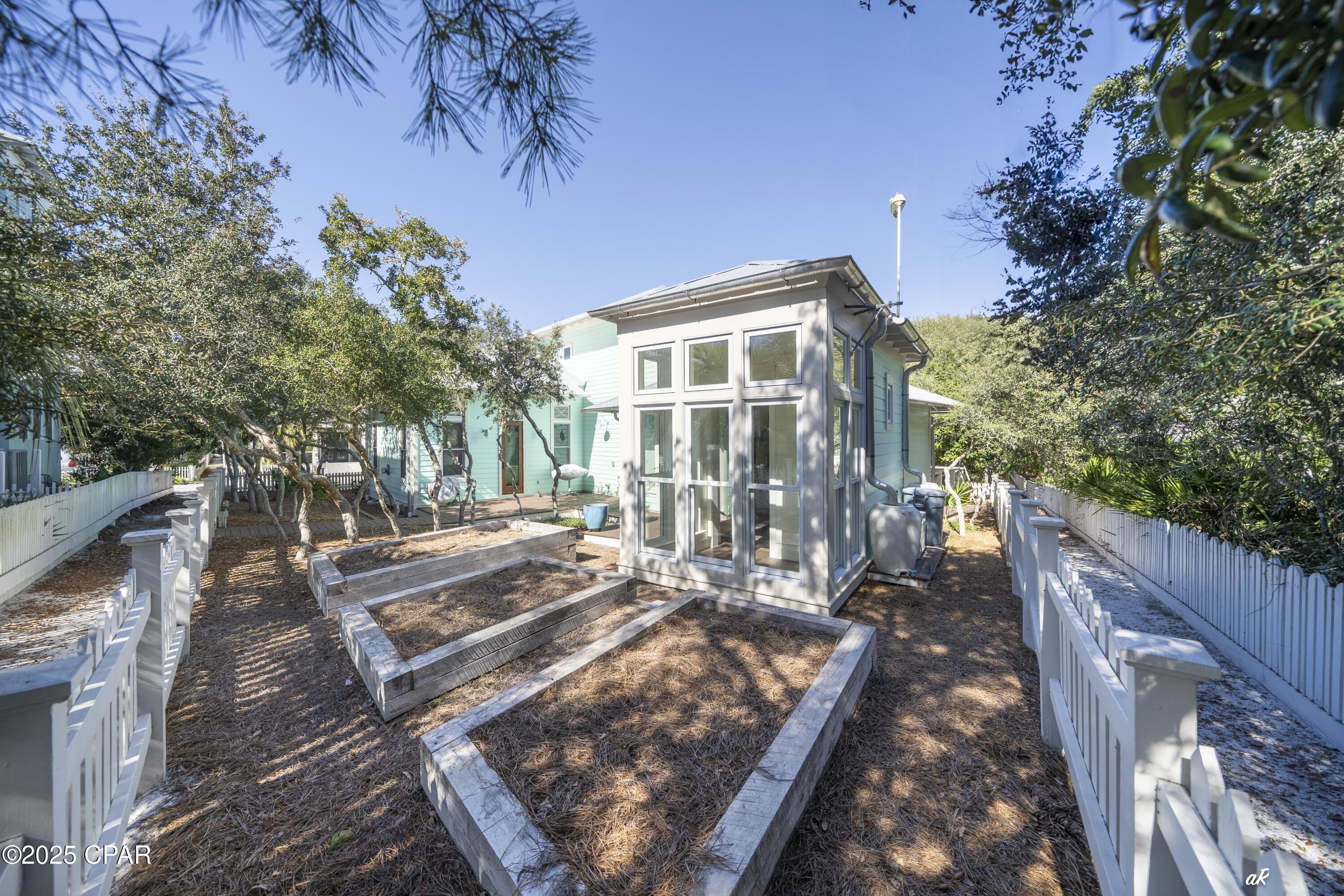 6m3jc26mrhkltyo0xes3mcpmlrmo_oubcwf_grhm0 G