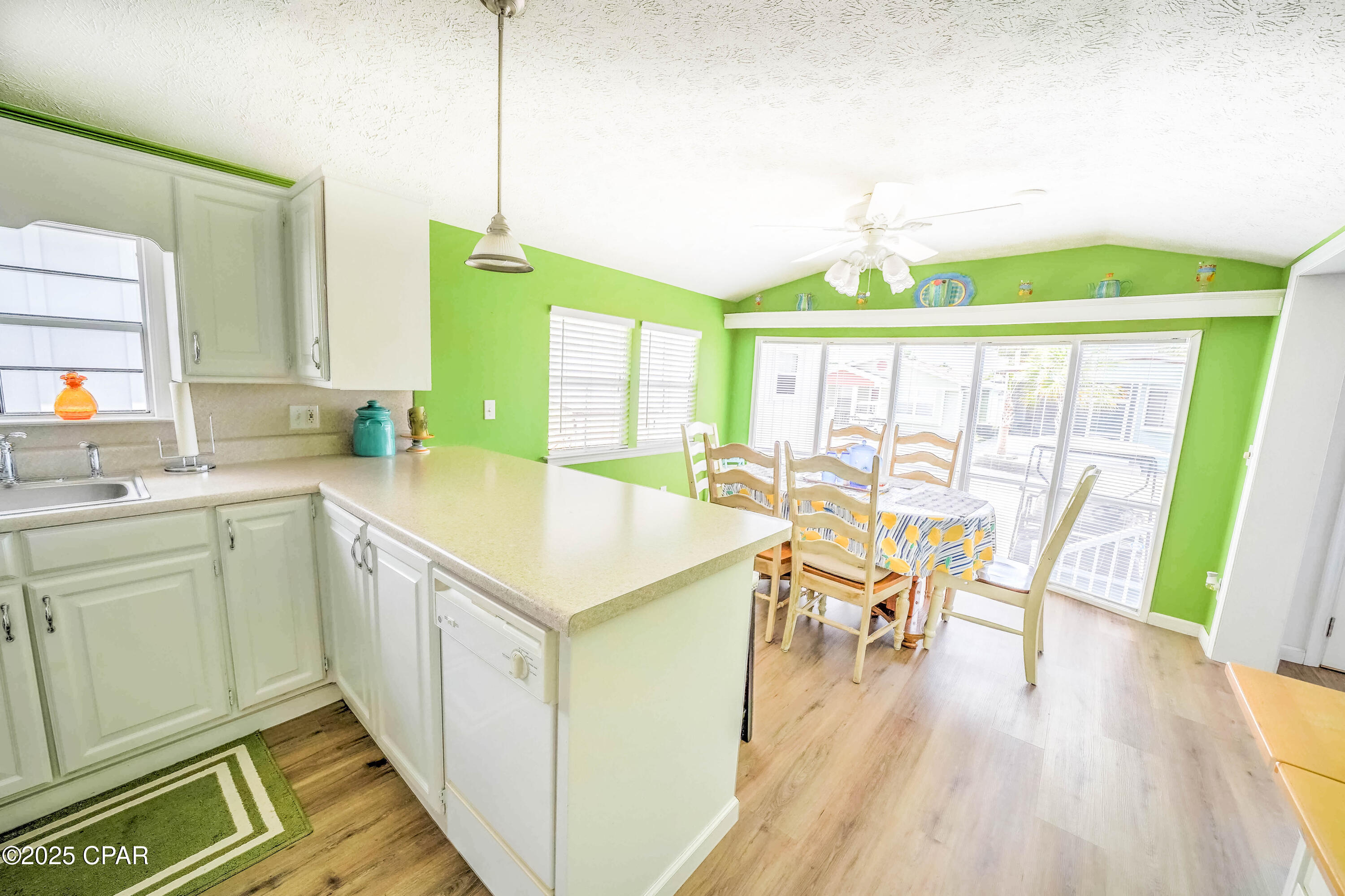 1sqt _la2824h Xwdkxaezydkxcdqavqb_k6bofbnvi