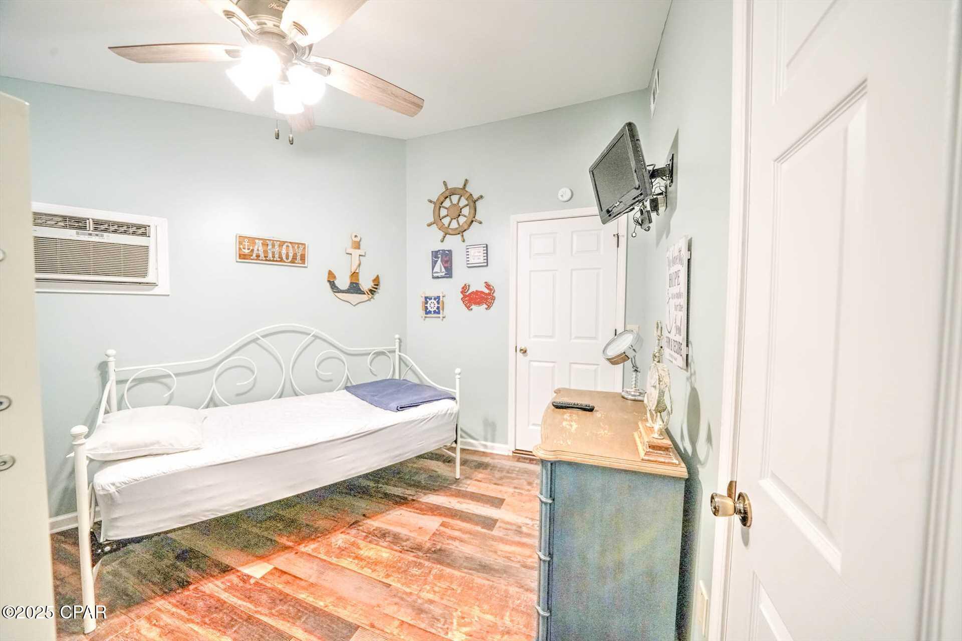 8182x85xta_b0yi_3gmc18hbsnwenywc18z3abzu5ci