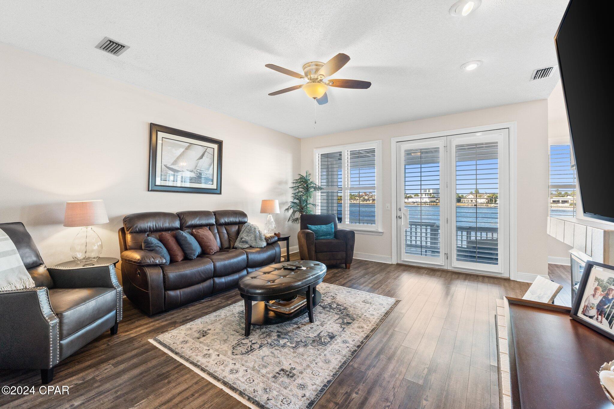 Ig4mcvcyvtqvm5j9xm__9 Owyb1rphhlctnq5g82jqm