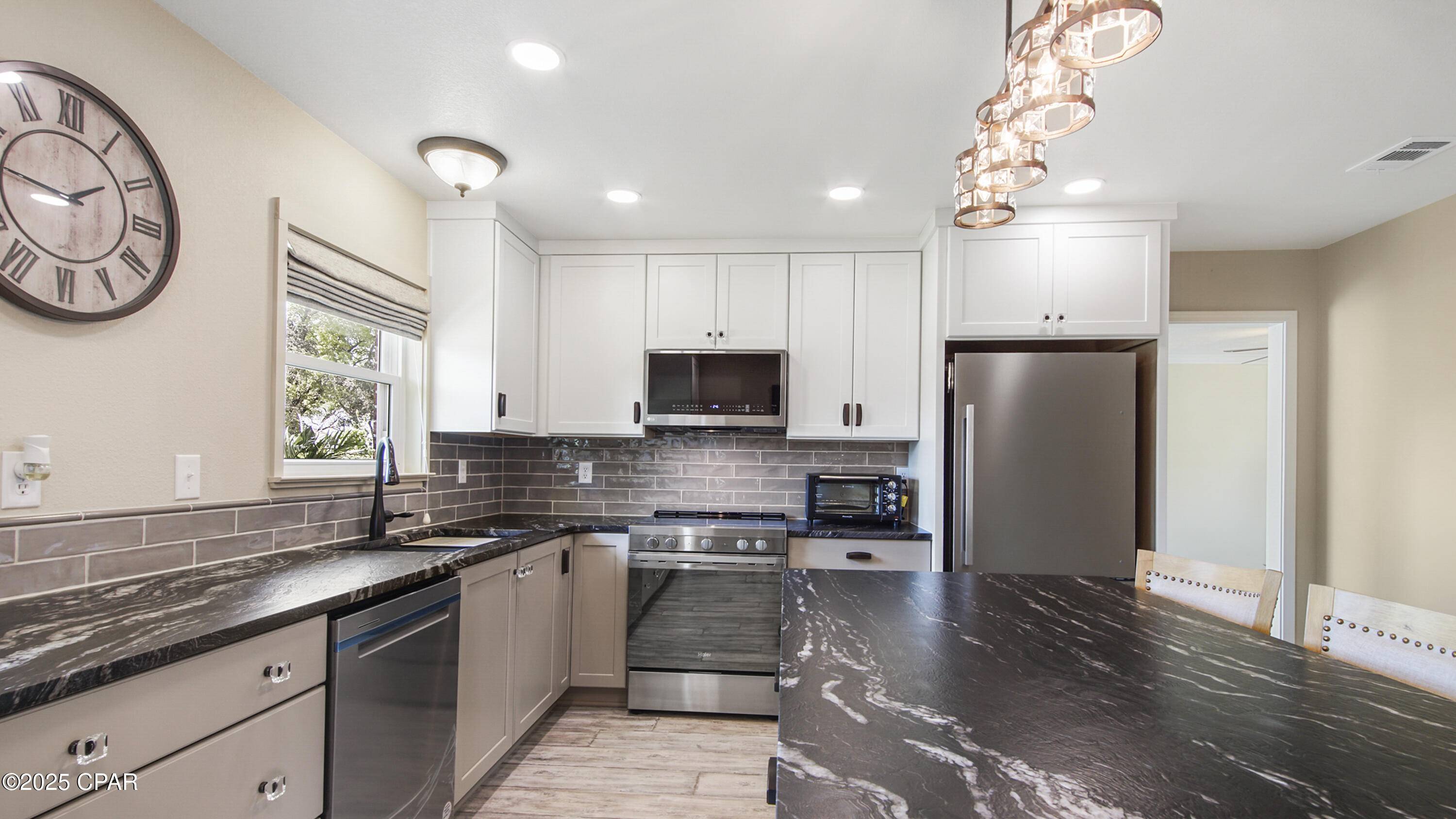 Knn8xfruueq7ithyay_fil7jnjdftvcbsge 1epv2gc