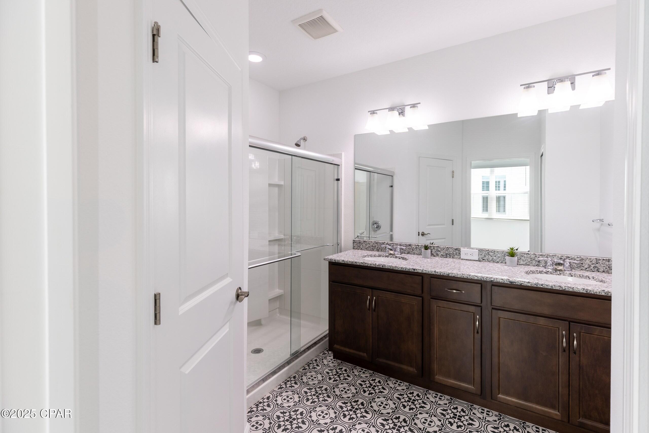 Gltnybuivbeaafhybohlfnpwdn19u_wq1kofjziwiuy