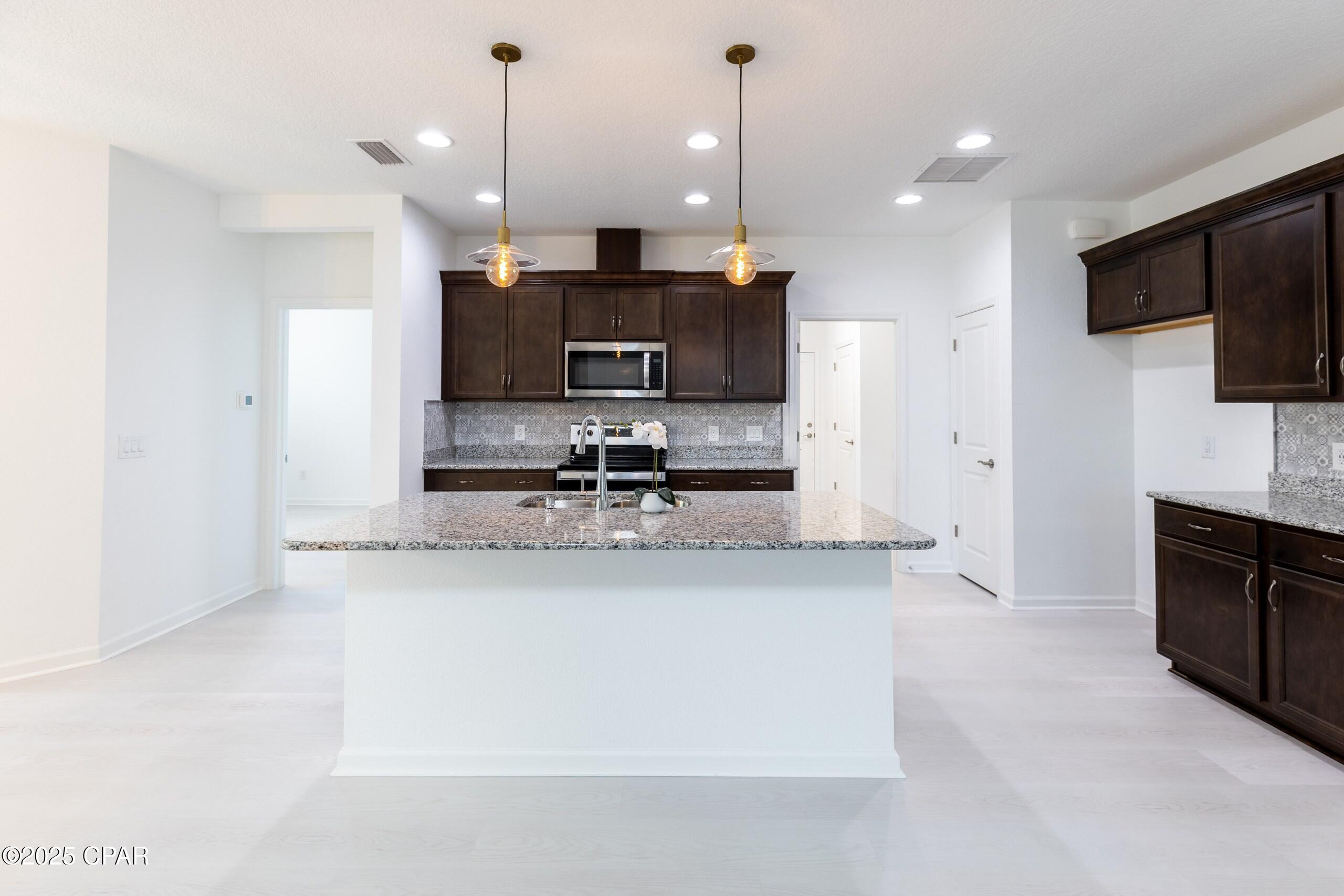 Tolokmefg Qhylqaawdifn2xzyvky2_hzz Gjhiqqr4