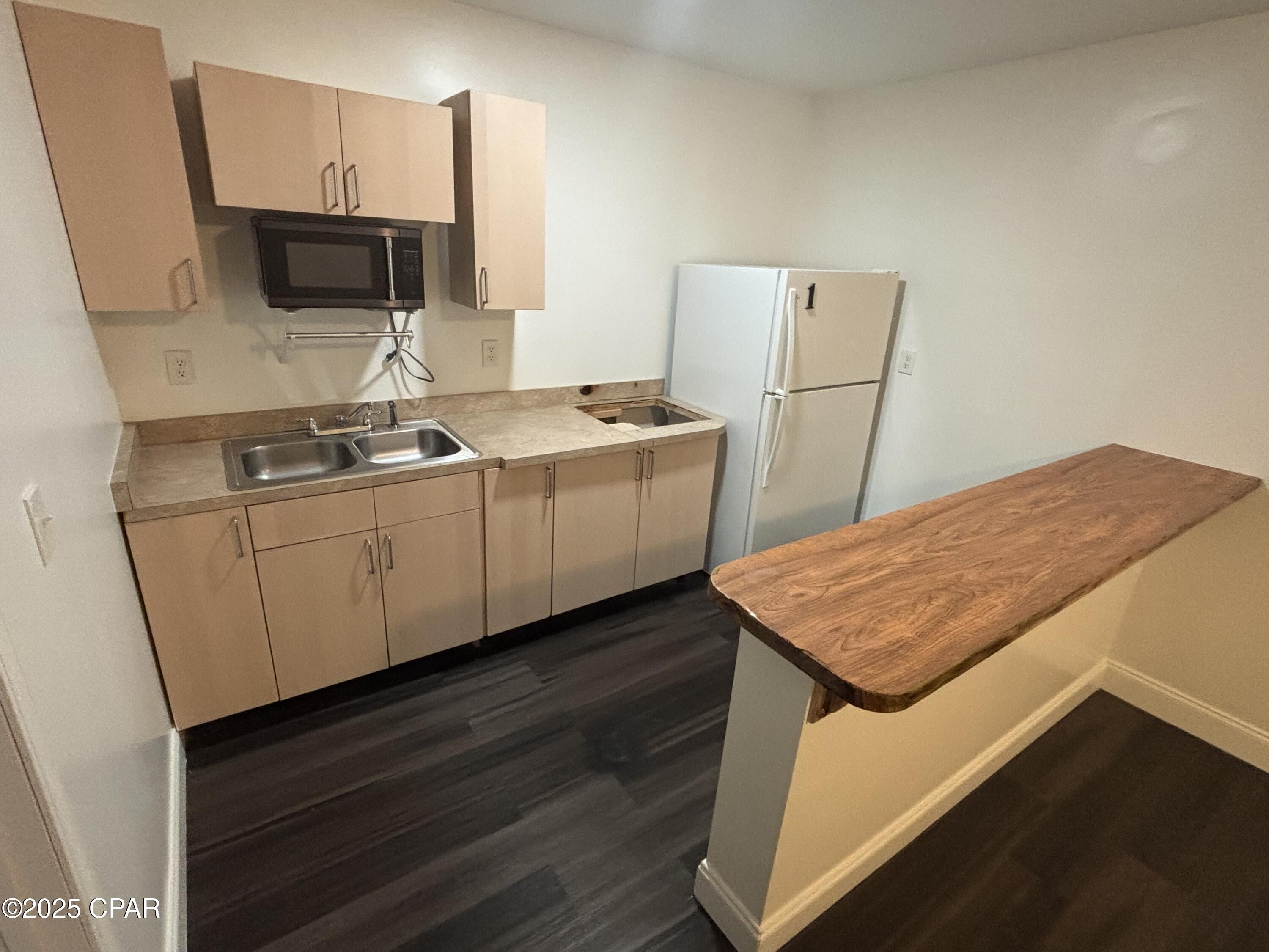 F Dlum5pavafoojcghz7jmpeee Po5mqqrm198de6xg