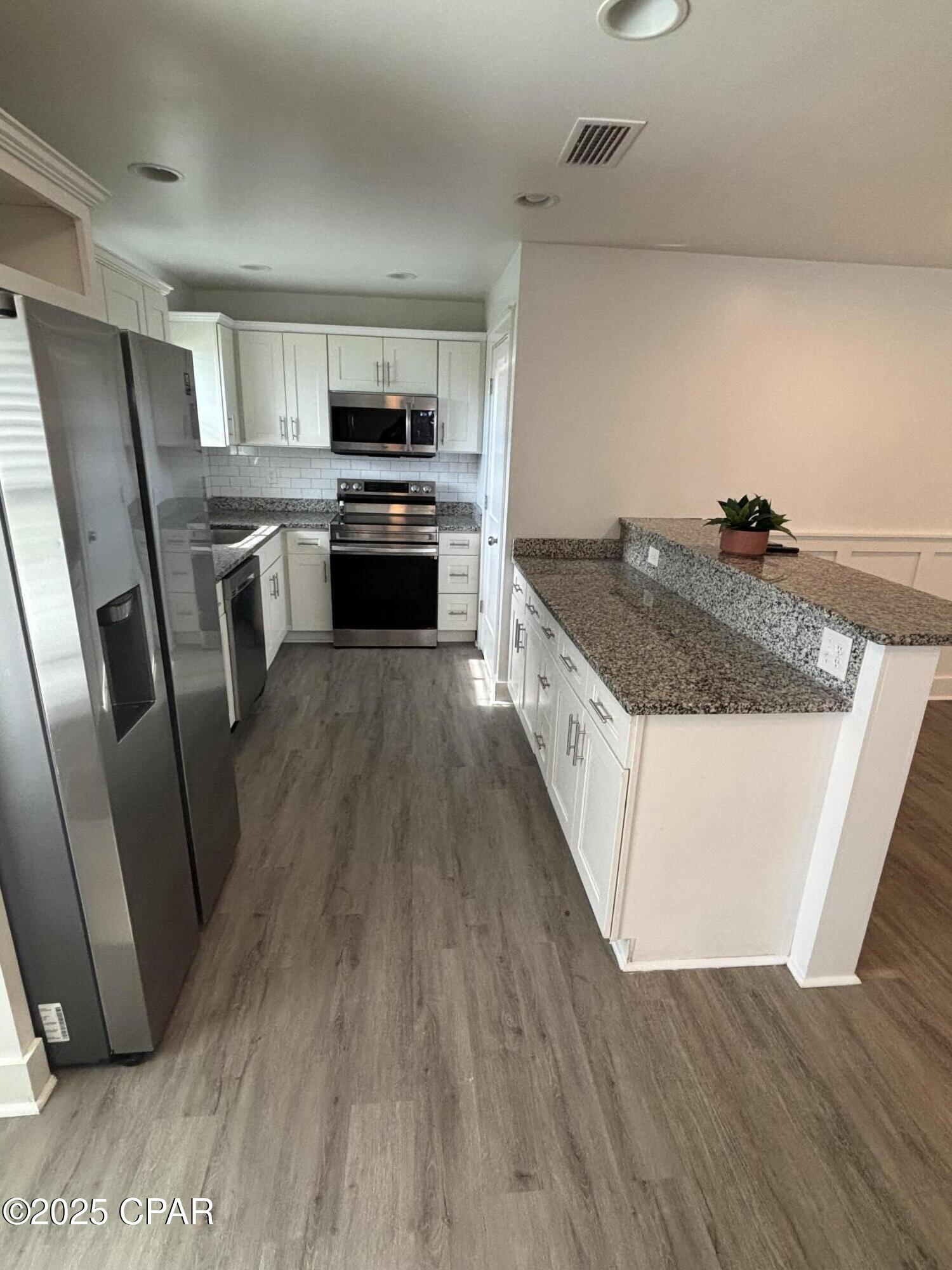 Image 5 For 1426 Tina Avenue